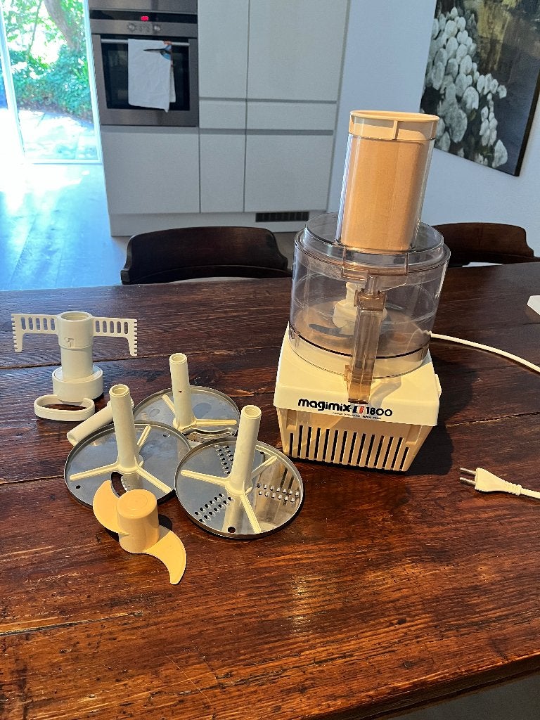 Magimix keukenmachine 1800, Witgoed en Apparatuur, Keukenmixers, Ophalen, Gebruikt, 1 tot 2 liter, Vaatwasserbestendig
