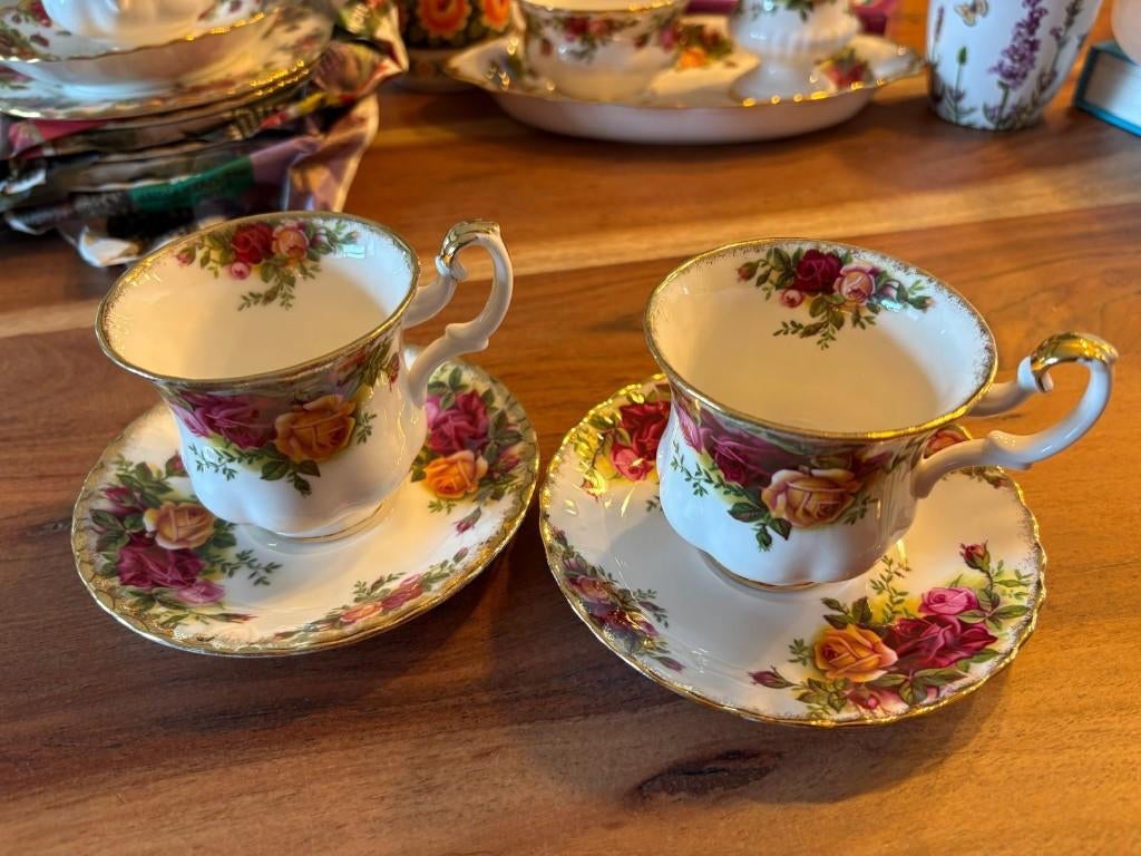 Servies Royal Albert, Ophalen