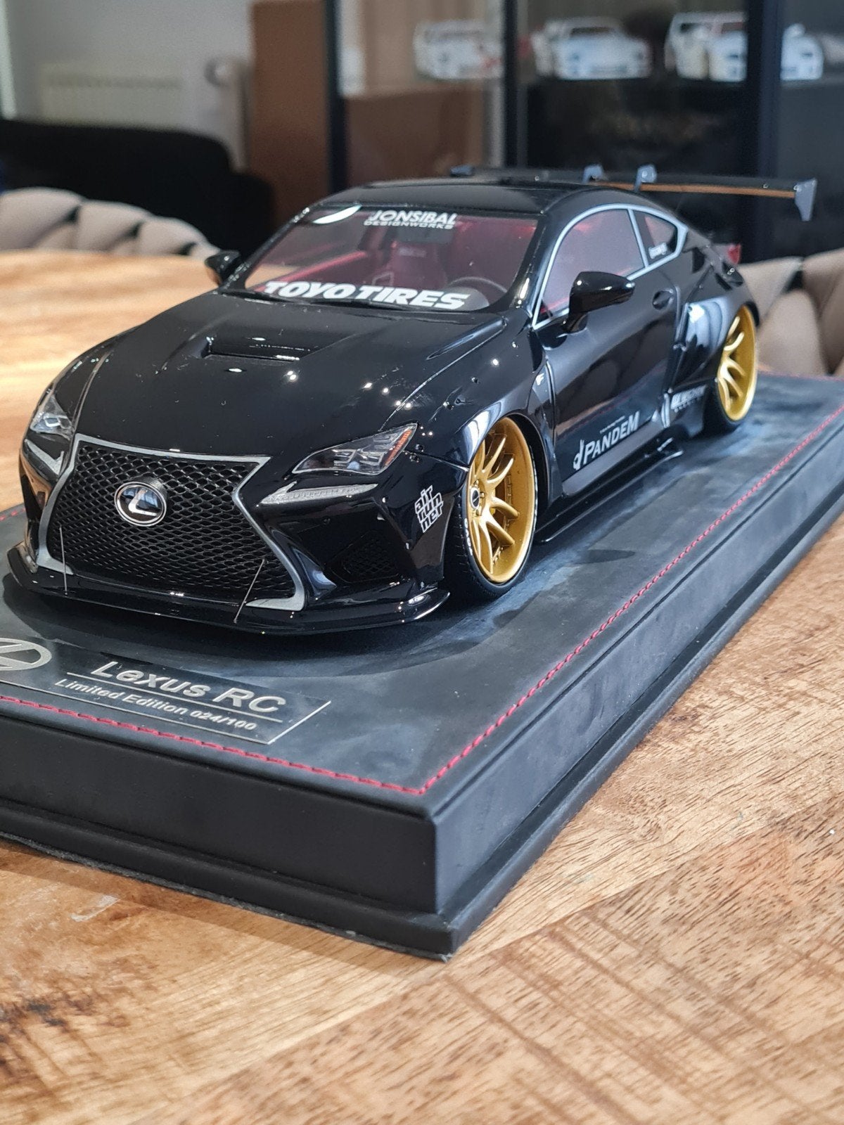 Lexus RC /F Pandem Wide Body 1:18, Hobby en Vrije tijd, Modelauto's | 1:18, Verzenden, Zo goed als nieuw, Auto, Overige merken