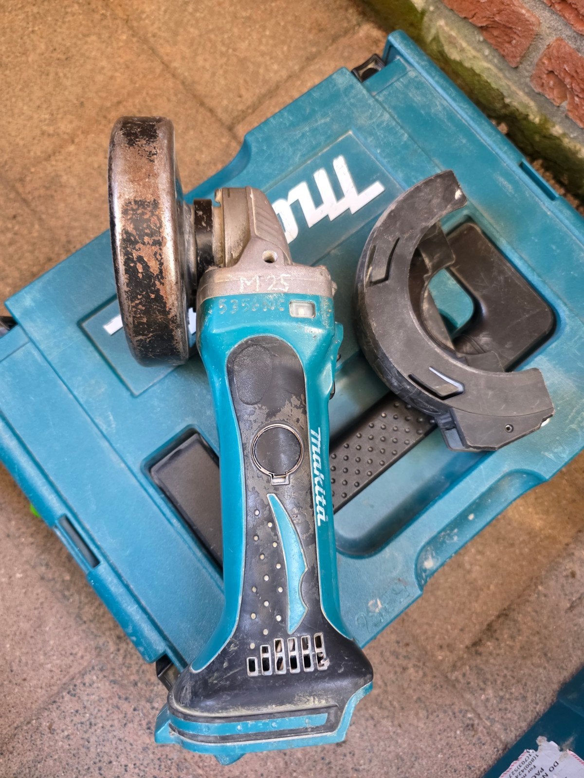 Makita slijptol DGA452, Ophalen of Verzenden, Gebruikt, Minder dan 700 watt, Haakse handslijpmachine