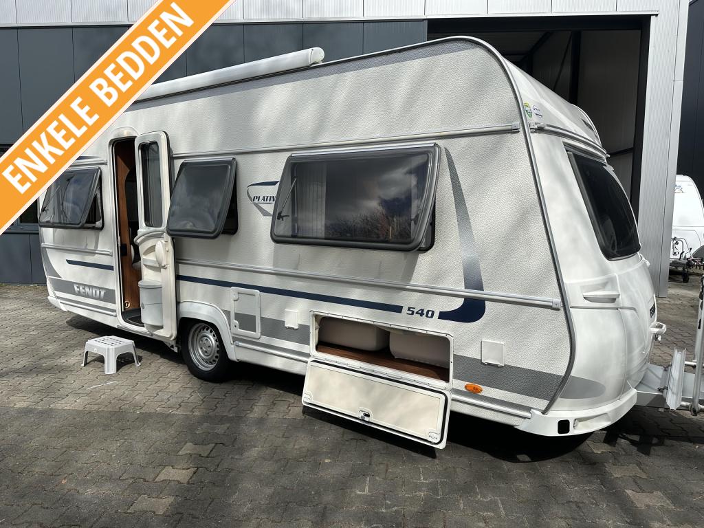Fendt Platin 540 TG ENKELBED - MOVER - CASETTELUIFEL, Caravans en Kamperen, Caravans, Bedrijf, tot en met 4, 1250 - 1500 kg, Rondzit