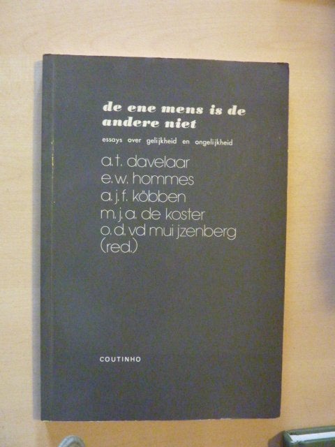 A. T. Davelaar - De ene mens is de andere niet, Verzenden, Zo goed als nieuw