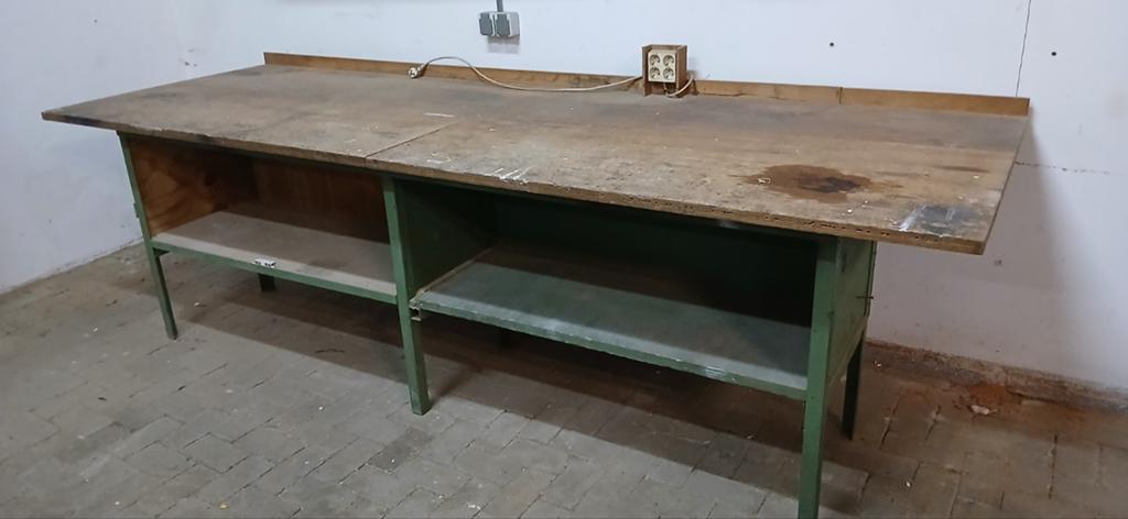 Robuuste werkbank met opbergruimte - Ideaal voor garage/werk, Ophalen, Gebruikt, 170 cm of meer