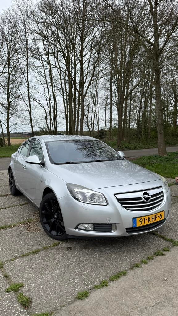 Opel Insignia 2.0 Turbo | 220pk Cosmo | Automat | Xenon, Auto's, Zwart, 4 cilinders, Navigatiesysteem, Particulier