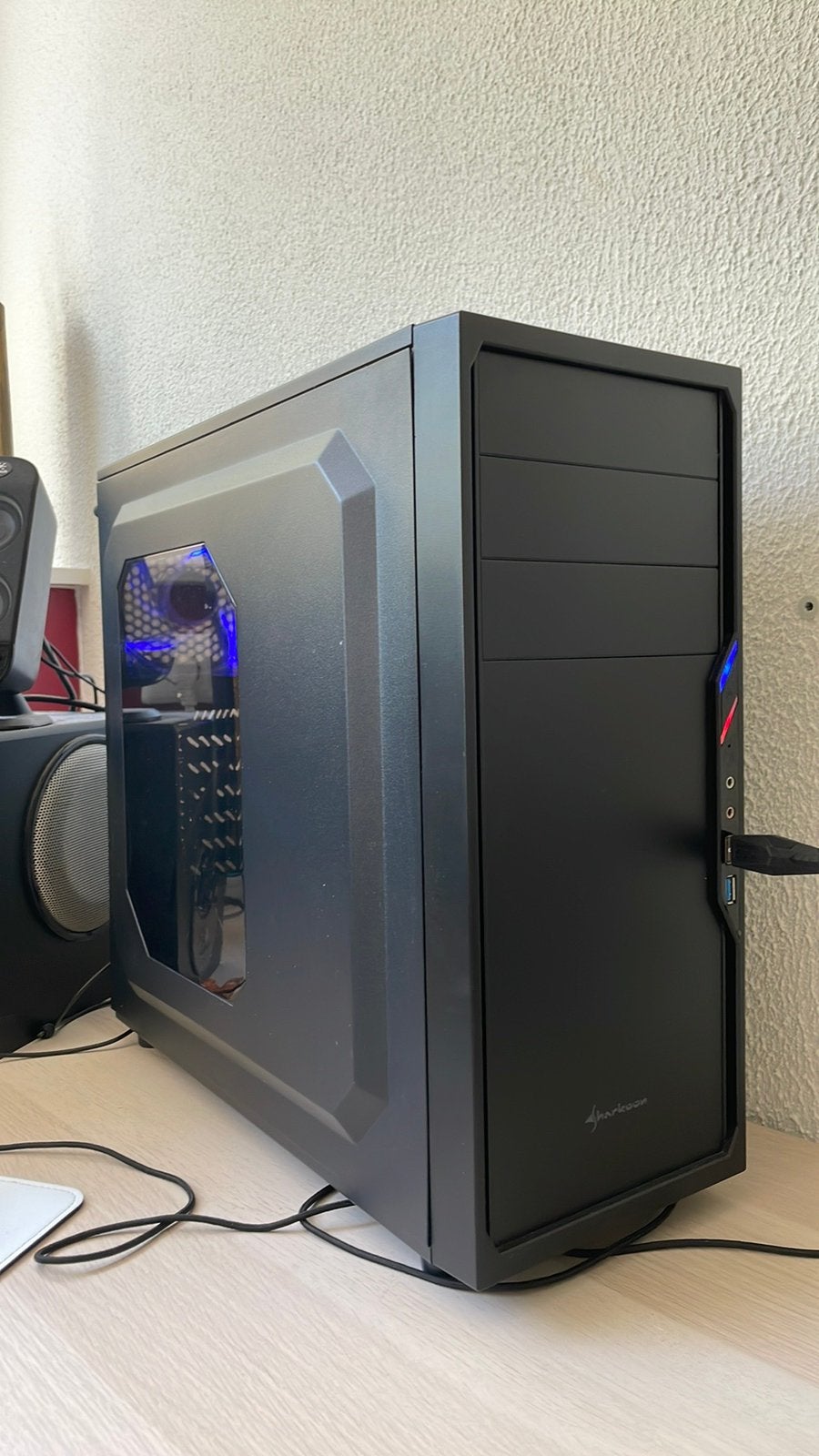 Complete gaming set-up, Met monitor, Ophalen of Verzenden, Zo goed als nieuw, Gaming