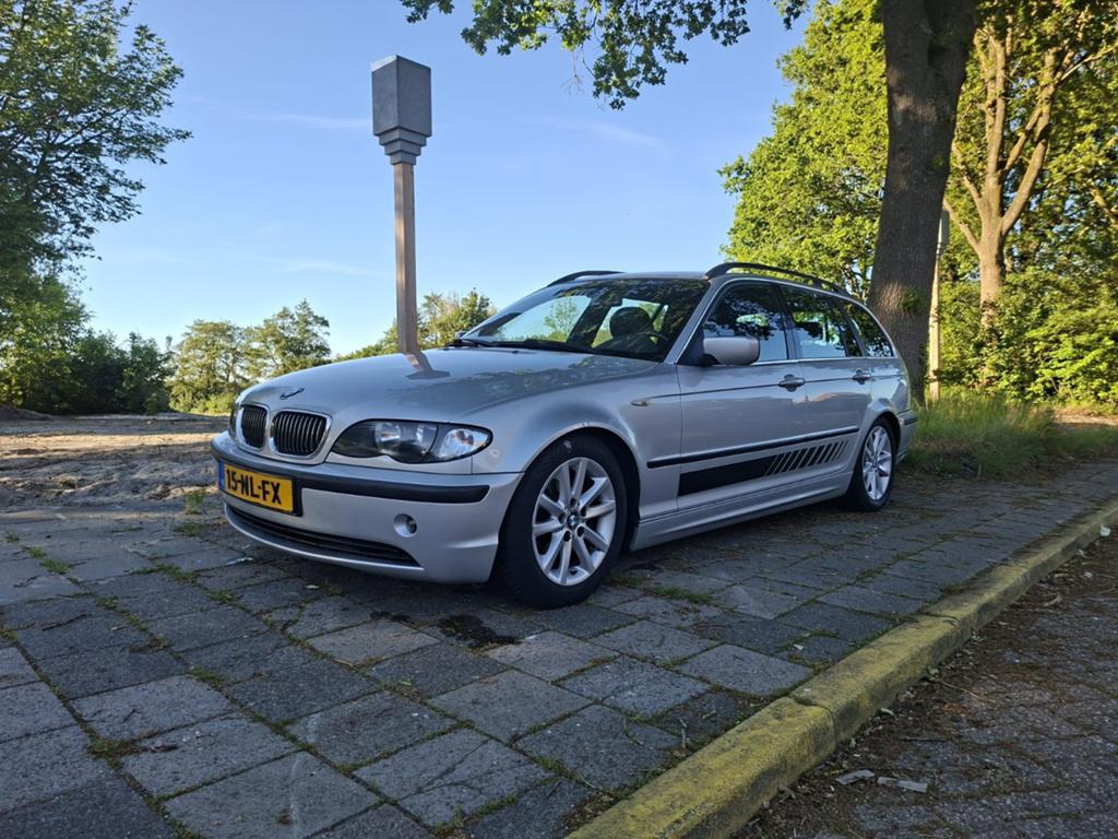 BMW 3-Serie E46 318i Touring - motor olieverbuik, Auto's, 13 km/l, Achterwielaandrijving, 1995 cc, 680 kg