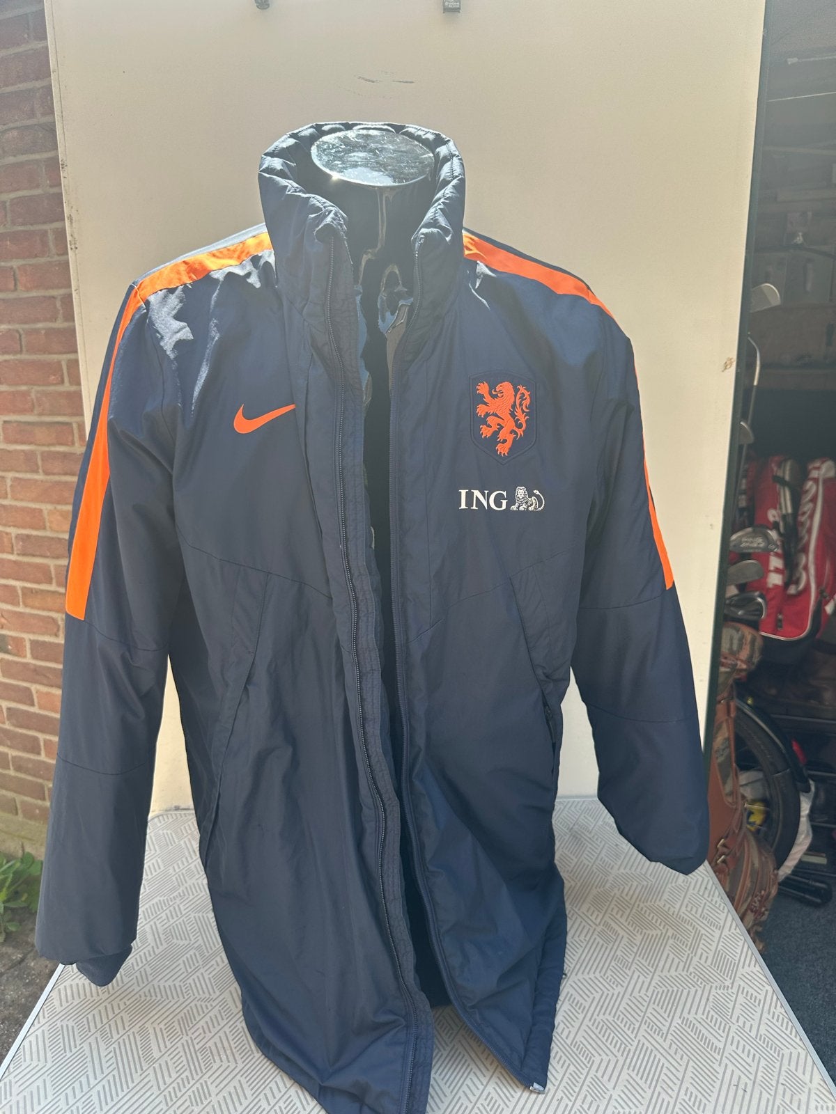 Nike Nederlands Elftal benchjas KNVB- Rits kapot, Kleding | Heren, Jassen | Winter, Ophalen of Verzenden, Gedragen, Maat 56/58 (XL)