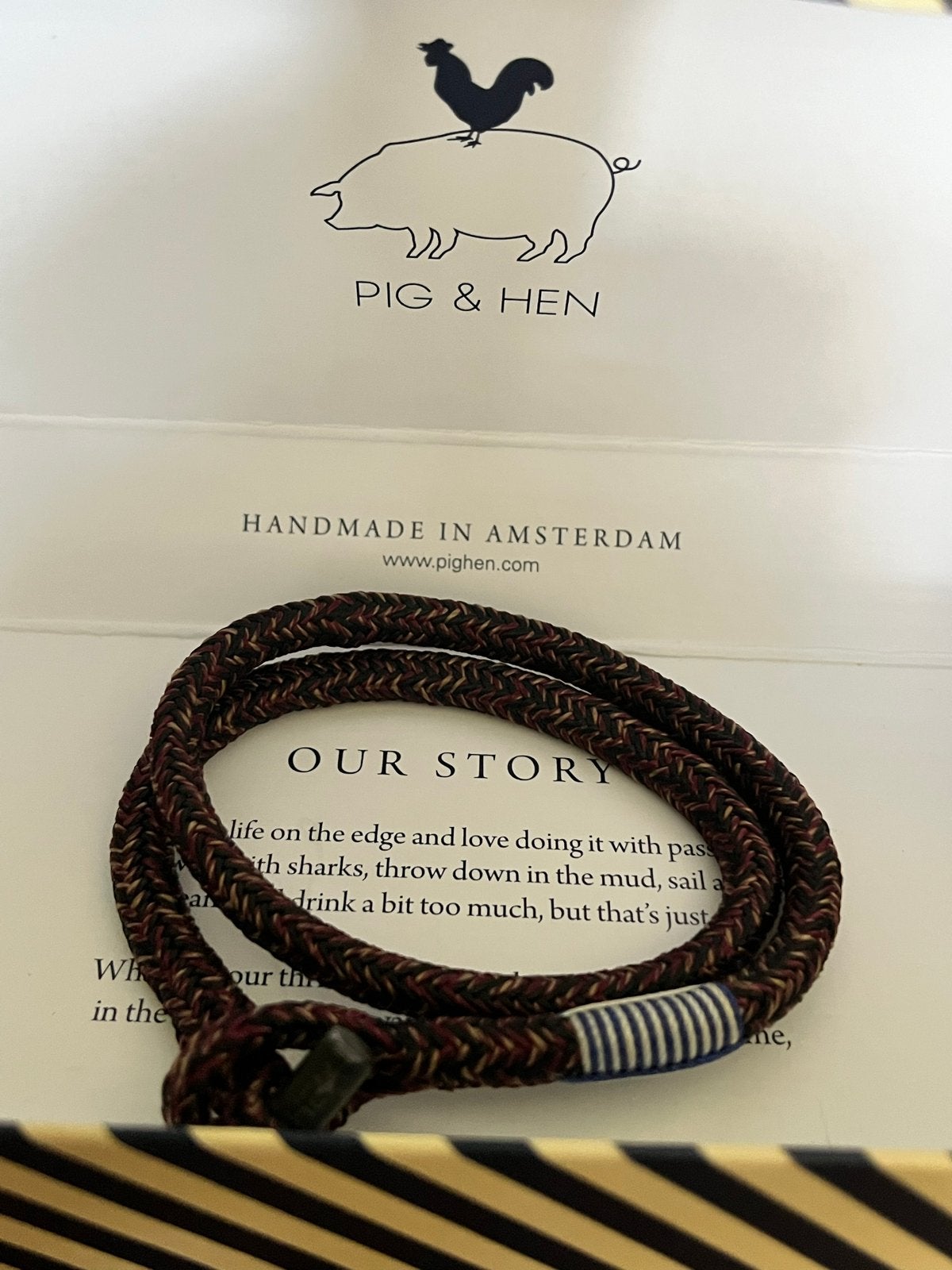 Pig & Hen Armband - Donkerrood/Zwart/Beige, Ophalen of Verzenden, Zo goed als nieuw, Overige kleuren, Overige materialen