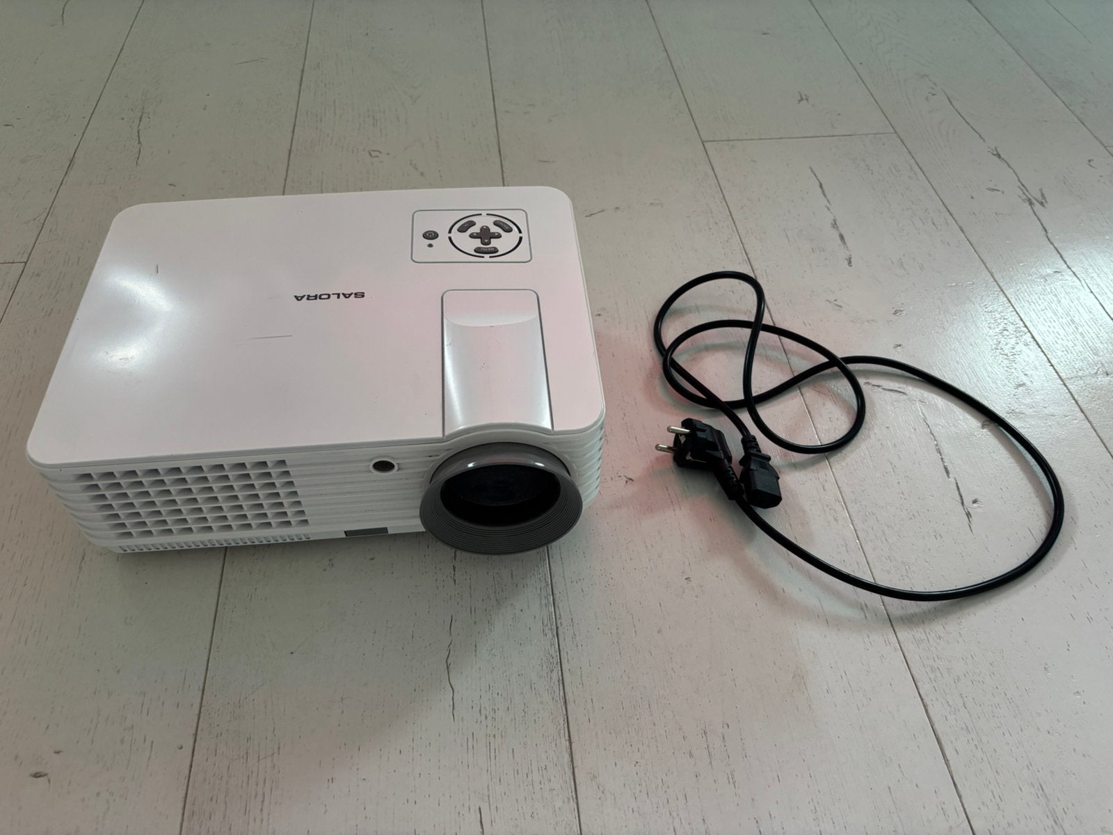 Beamer Salora, Ophalen, Gebruikt, LED