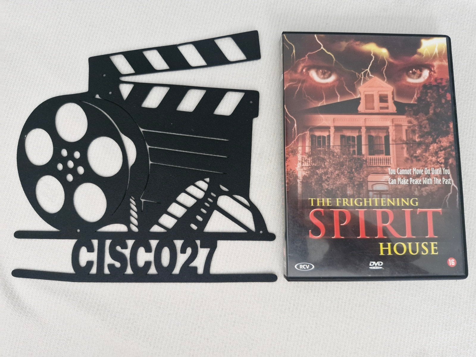 The Frightening Spirit House, Vanaf 16 jaar, Ophalen of Verzenden, Zo goed als nieuw, Overige genres