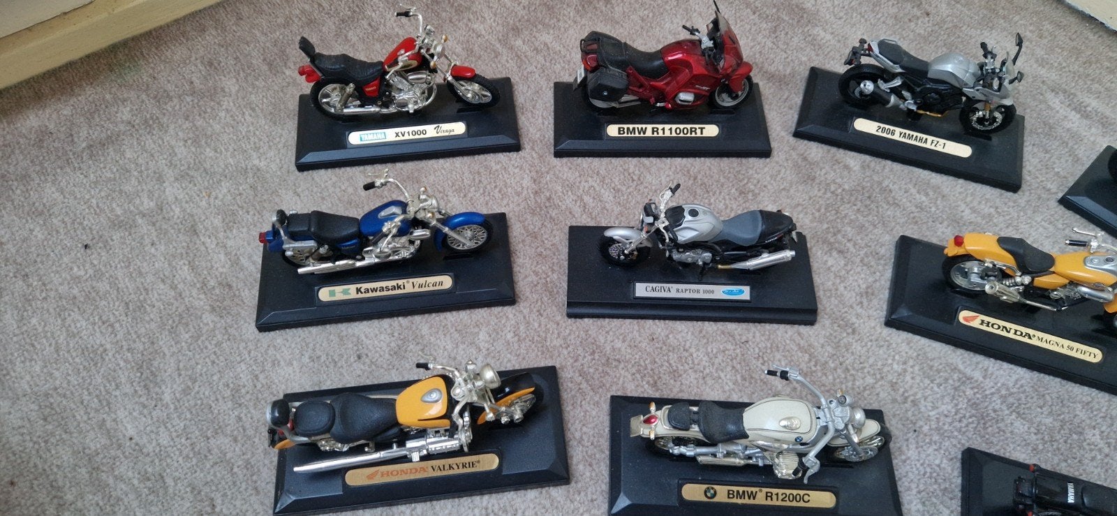 Collectie motorminiaturen - Diverse modellen, Hobby en Vrije tijd, Modelbouw | Auto's en Voertuigen, Ophalen of Verzenden
