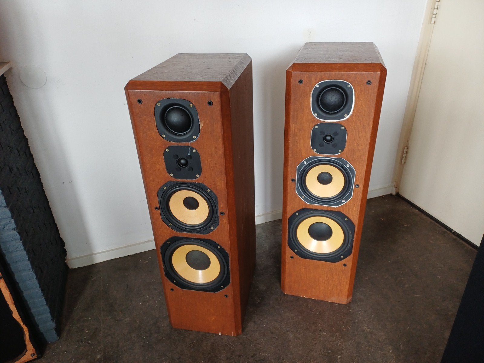 JM Lab luidsprekers - Krachtig geluid, Audio, Tv en Foto, Luidsprekers, Ophalen of Verzenden, Gebruikt, Vloerstaande luidspreker