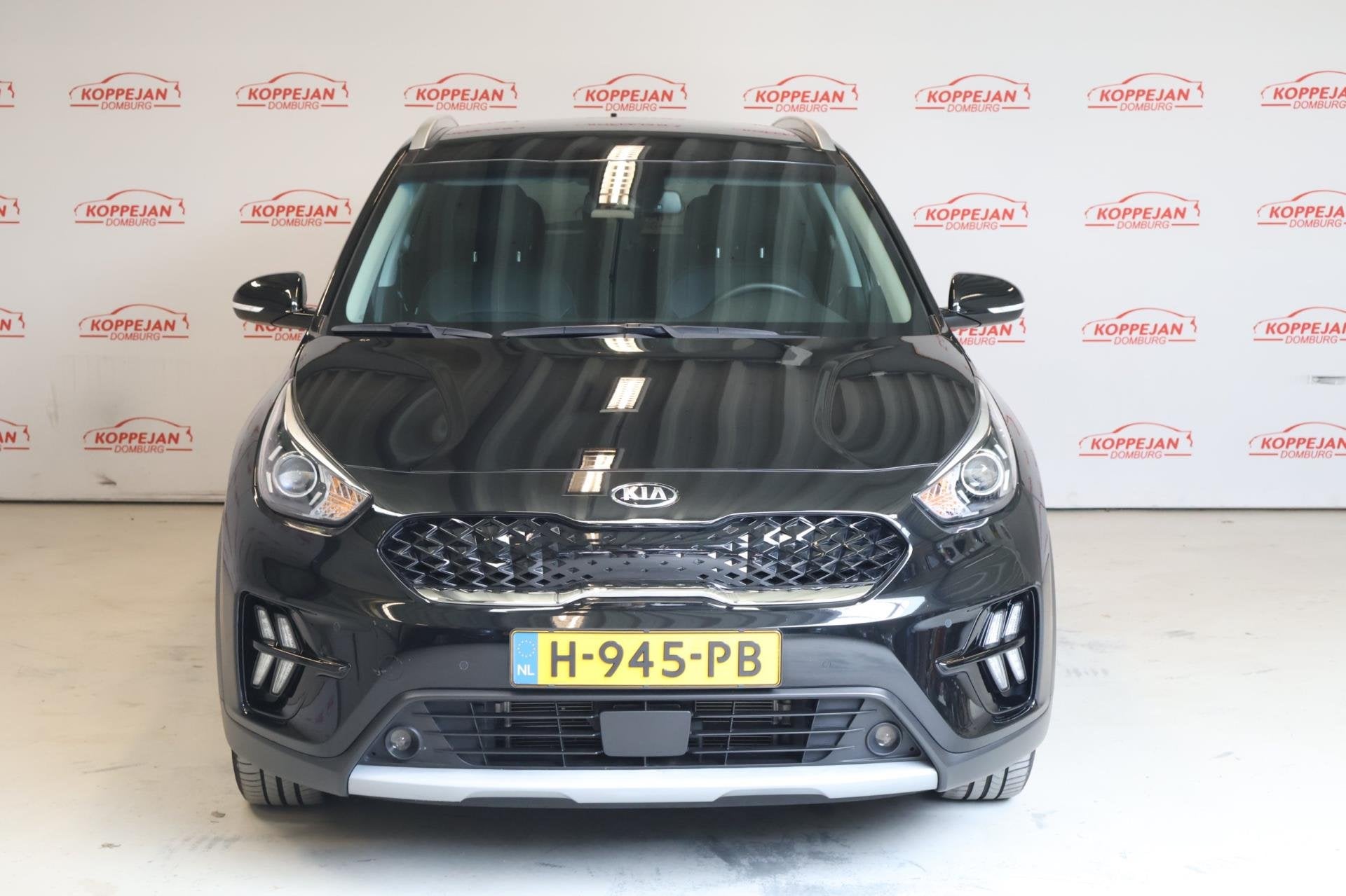 Kia Niro 1.6 GDi Hybrid DynamicLine NL auto, Carplay, Camera, Gebruikt, Leder en Stof, Zwart, 75 €/maand