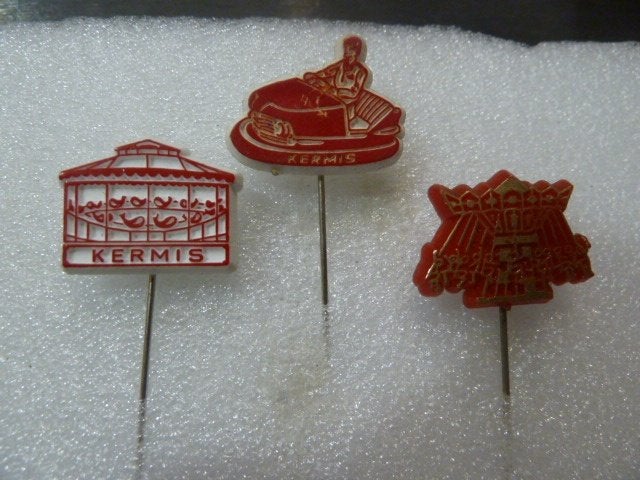 3 Vintage Kermis Speldjes, Ophalen of Verzenden, Gebruikt, Overige onderwerpen, Speldje of Pin
