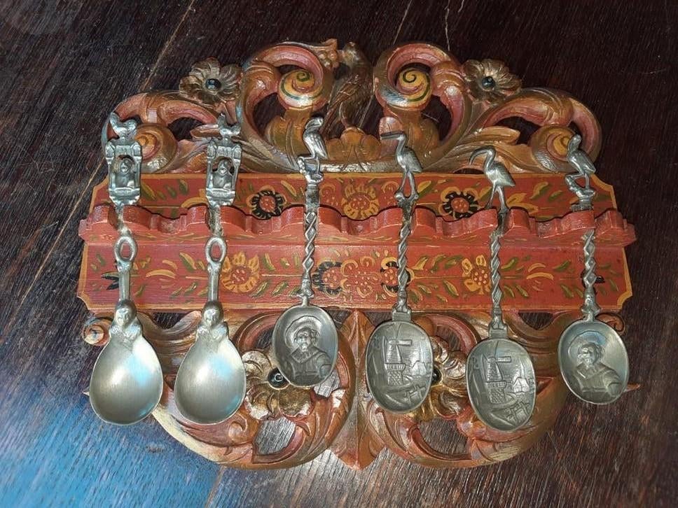 Decoratieve lepeltjesrek met 6 tinnen lepeltjes, Ophalen of Verzenden