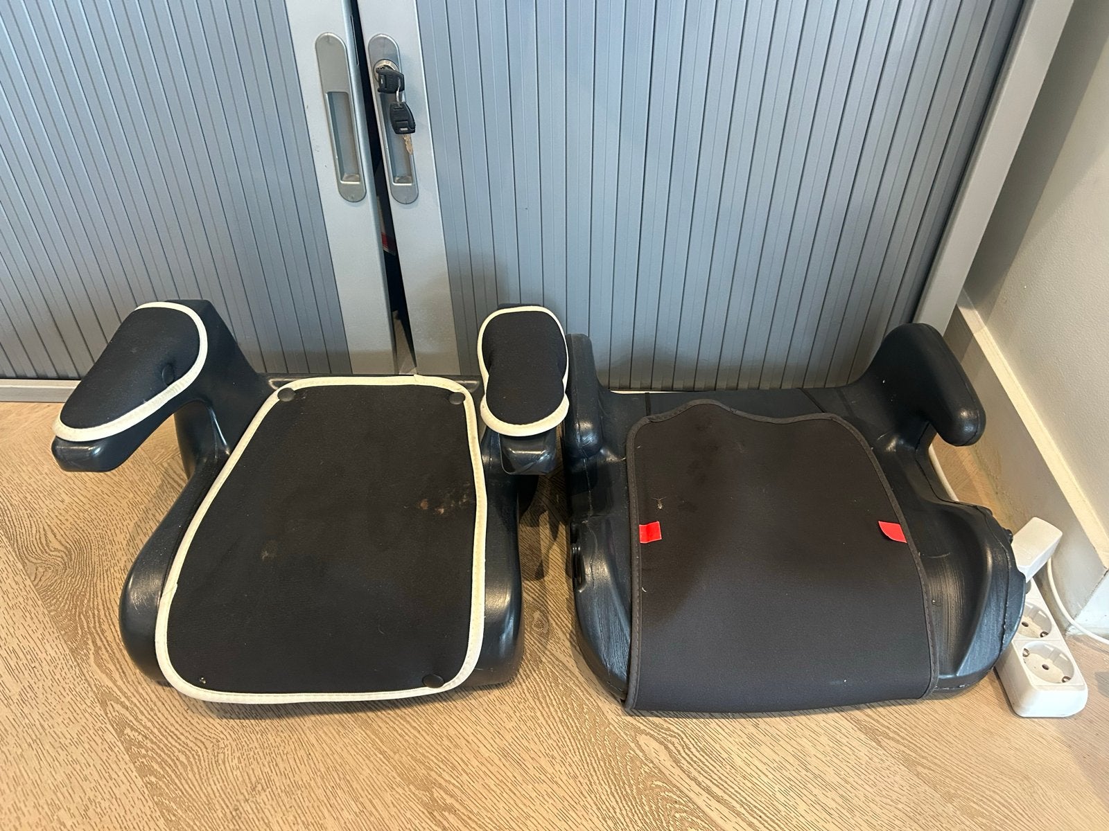 Twee gebruikte autostoeltjes - gratis afhalen!, 15 t/m 36 kg, Zijbescherming, Ophalen, Overige merken