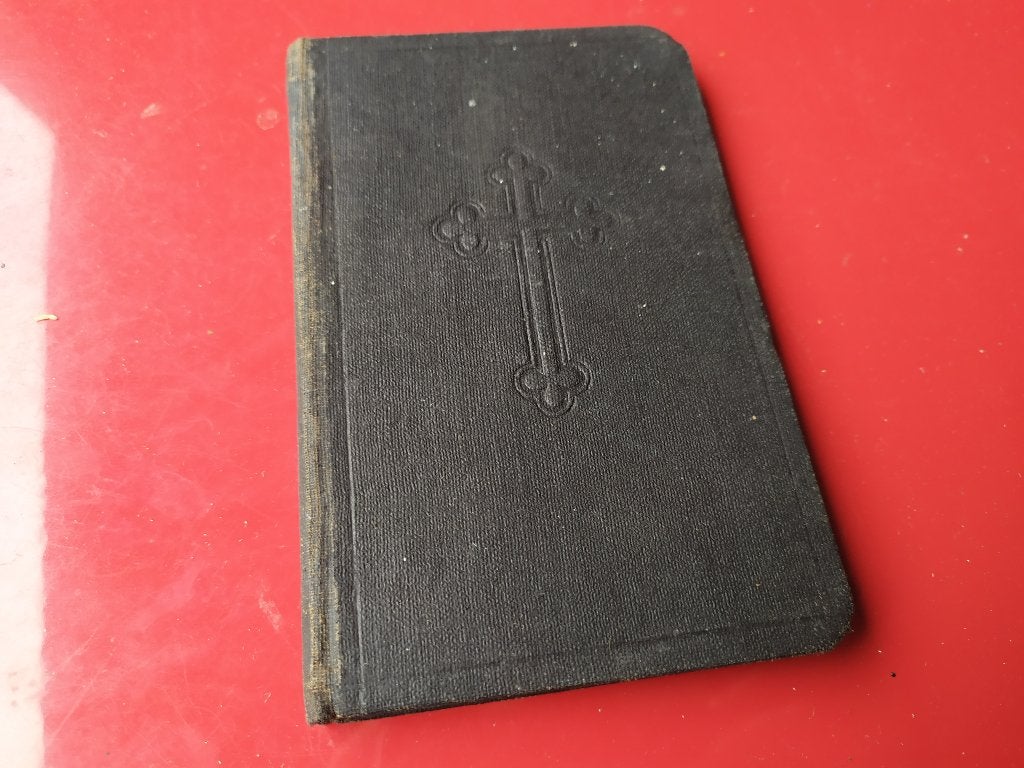 Mis- en Gebedenboekje met de officieele tekst der nieuwe..., Ophalen of Verzenden, Gelezen