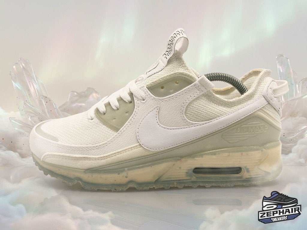 Nike Air Max 90 TerraScape 'Triple White' EU42.5 2023, Kleding | Heren, Schoenen, Colosseum 1, 1213 NL Hilversum, Nederland, Wit