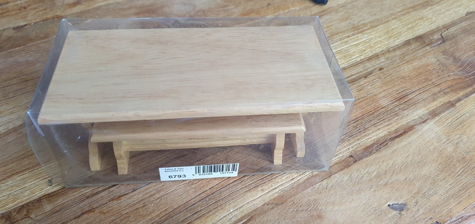 Miniatuur houten tafel met bankjes dolls house emporium, Ophalen of Verzenden, Nieuw