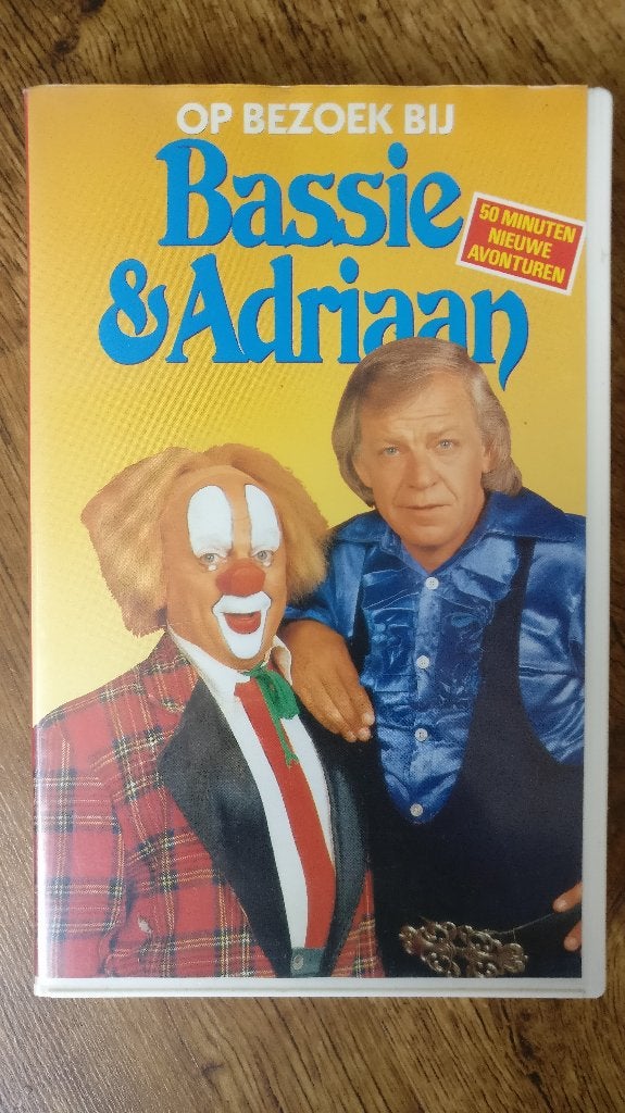 Op bezoek bij Bassie & Adriaan 1990/CNR, Cd's en Dvd's, VHS | Kinderen en Jeugd, Gebruikt, Alle leeftijden, Kinderprogramma's en -films