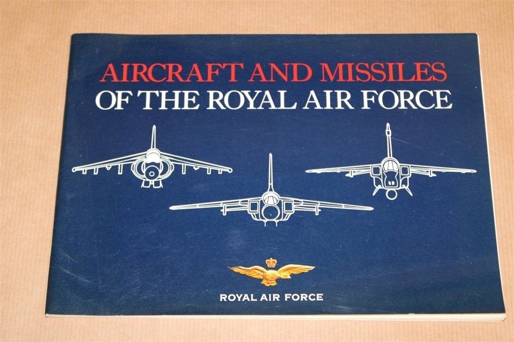 RAF Vliegtuigen & Raketten — Veel illustraties, Ophalen of Verzenden, Tweede Wereldoorlog, Zo goed als nieuw, Overige onderwerpen