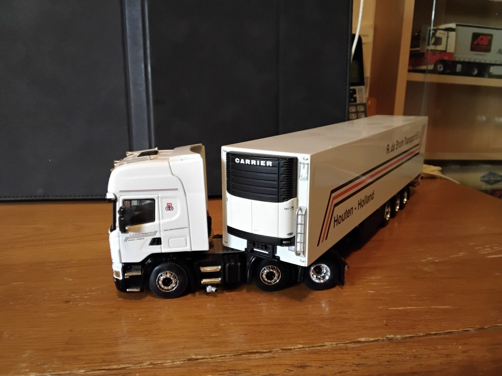 WSI Scania de Bruin Houten, Hobby en Vrije tijd, Modelauto's | 1:50, Ophalen of Verzenden, Zo goed als nieuw, Bus of Vrachtwagen