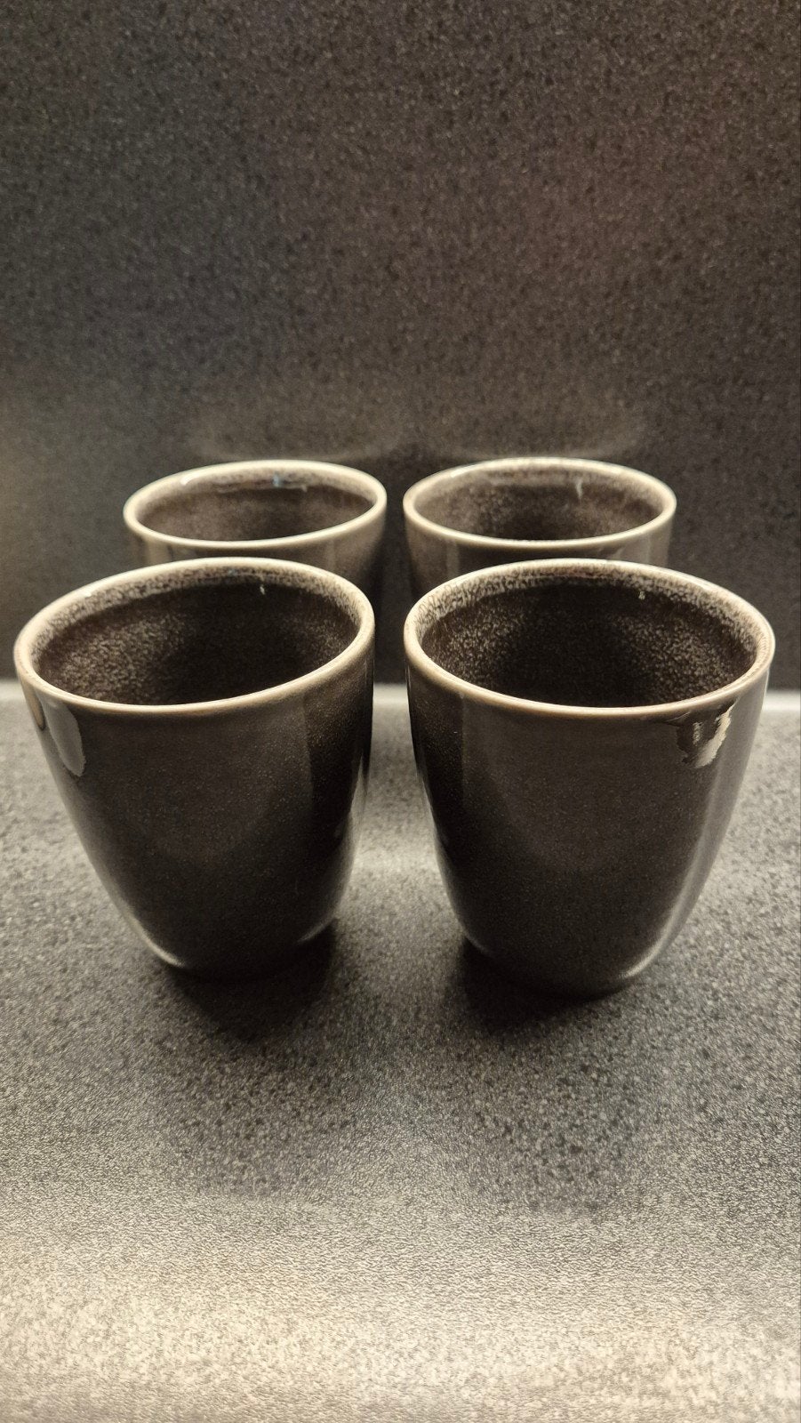 Set van 4 koffiemokjes zonder oor (grijs), Ophalen, Keramiek, Zo goed als nieuw, Modern