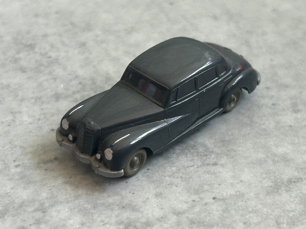 Wiking 1:87 Mercedes-Benz 300 sedan unverglast, Ophalen of Verzenden, Zo goed als nieuw, Auto, Wiking