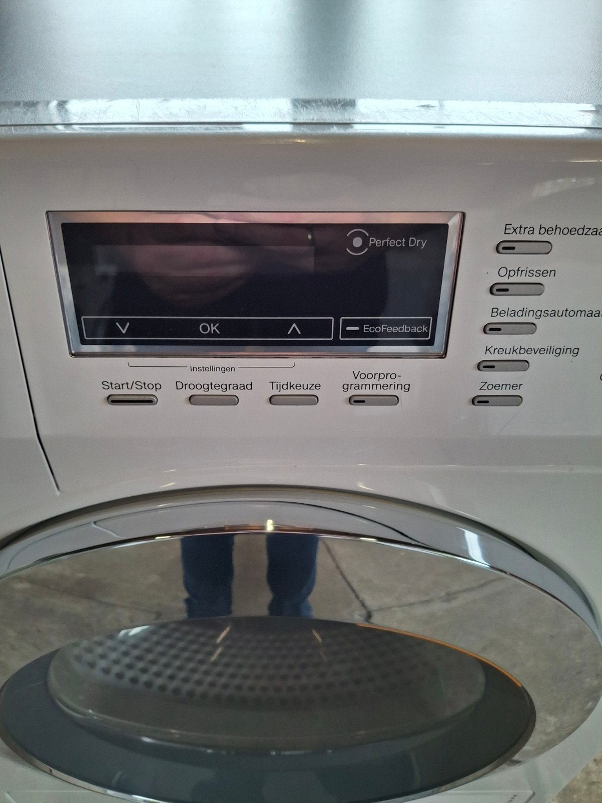 Miele T1  Warmtepompdroger 8kg, Info@miele.com, Miele & Cie. KG, Ophalen of Verzenden, Zo goed als nieuw