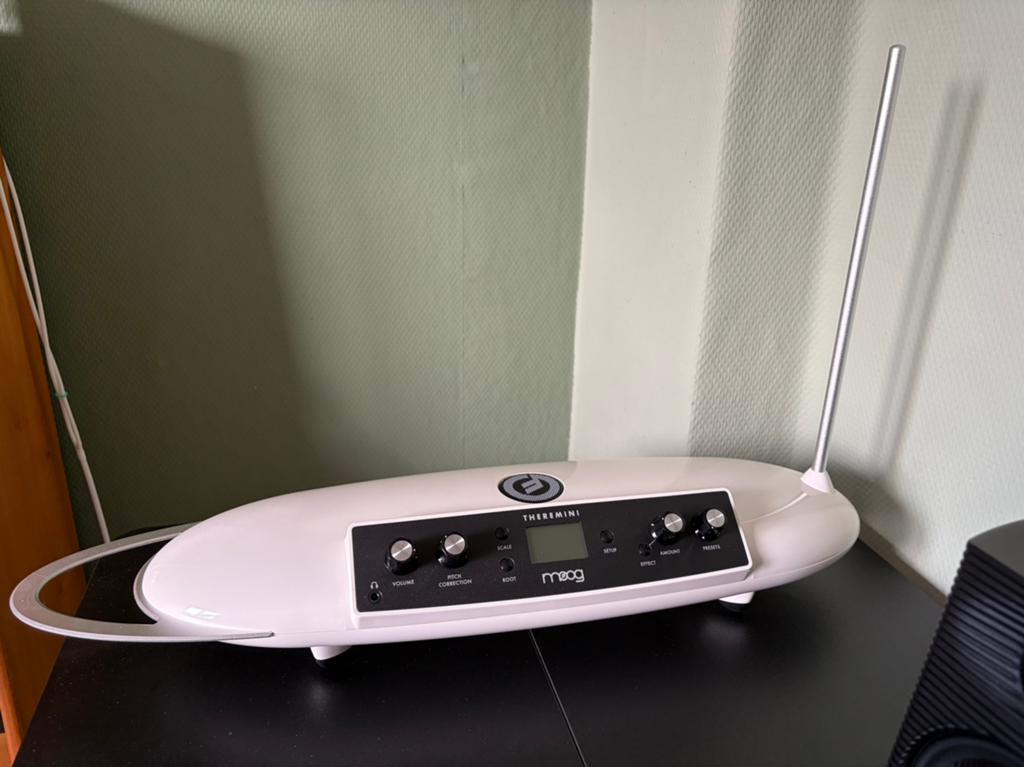 Theremini Moog, Muziek en Instrumenten, Ophalen of Verzenden, Zo goed als nieuw, Overige aantallen, Overige merken