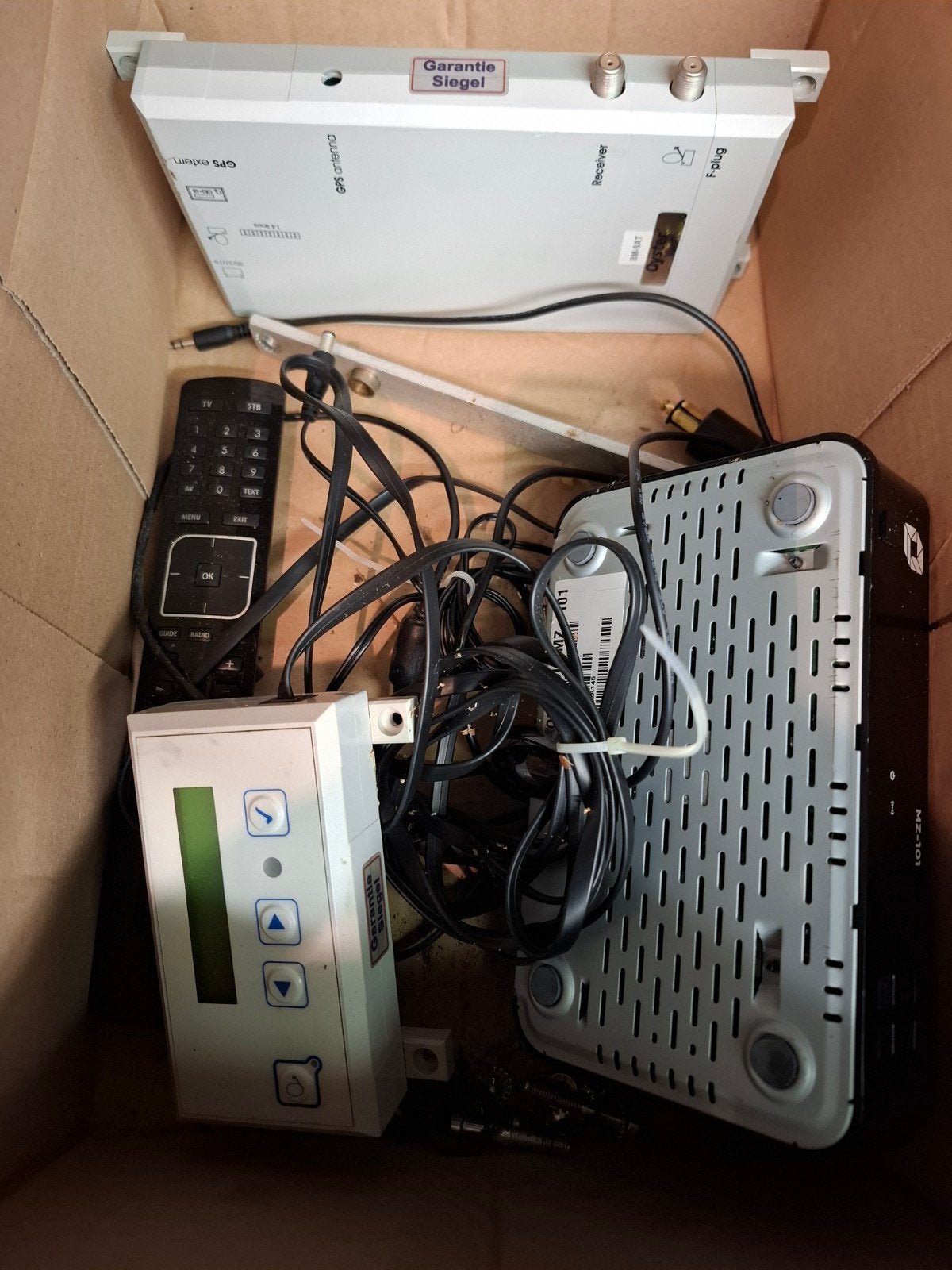 Schotel onderdelen voor camper - Salora TV en ontvanger, Ophalen of Verzenden, Gebruikt, (Schotel)antenne-accessoires, Overige merken