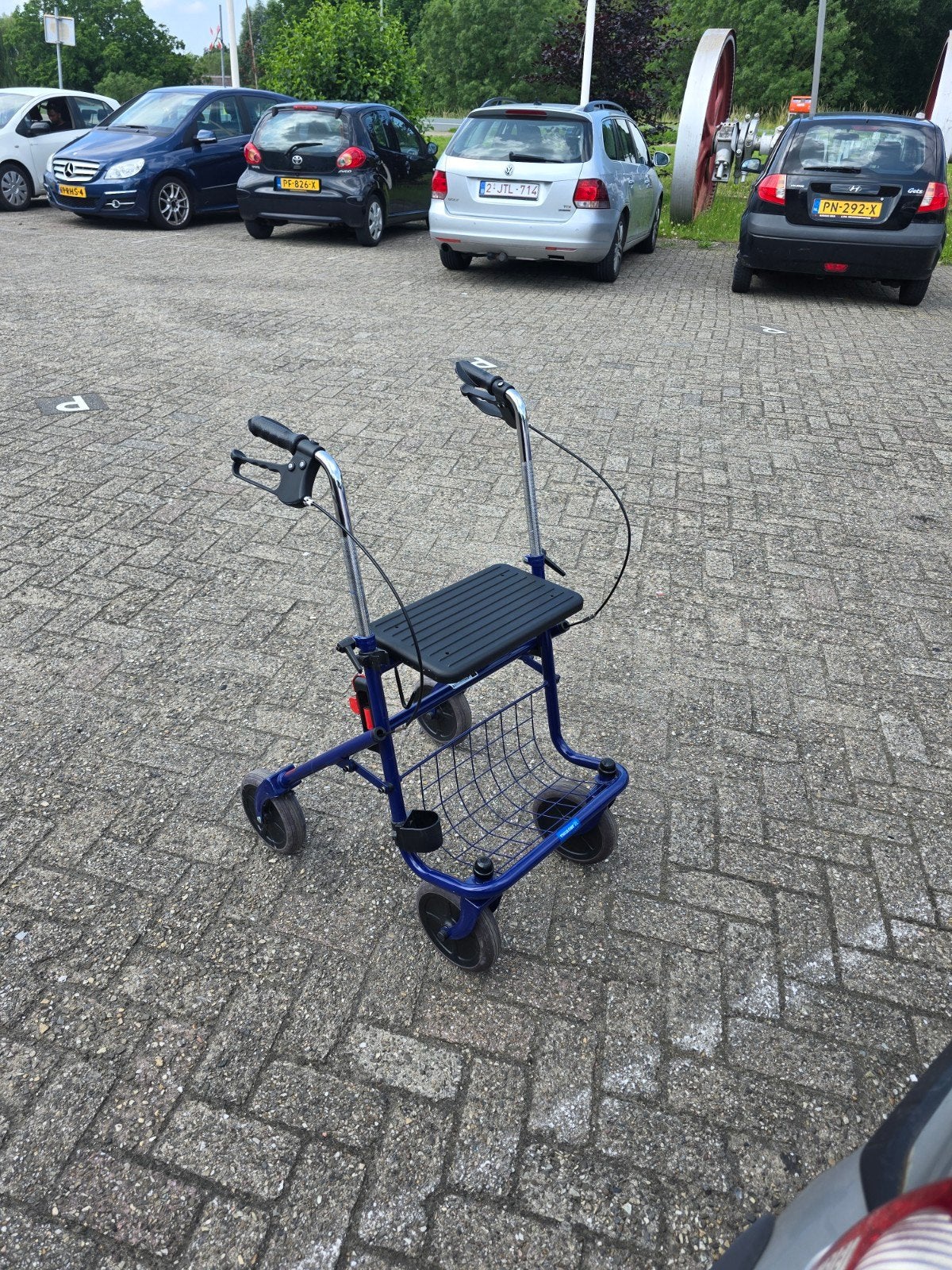 🛒 TE KOOP – PRAKTISCHE ROLLATORS 💙, Diversen, Ophalen of Verzenden
