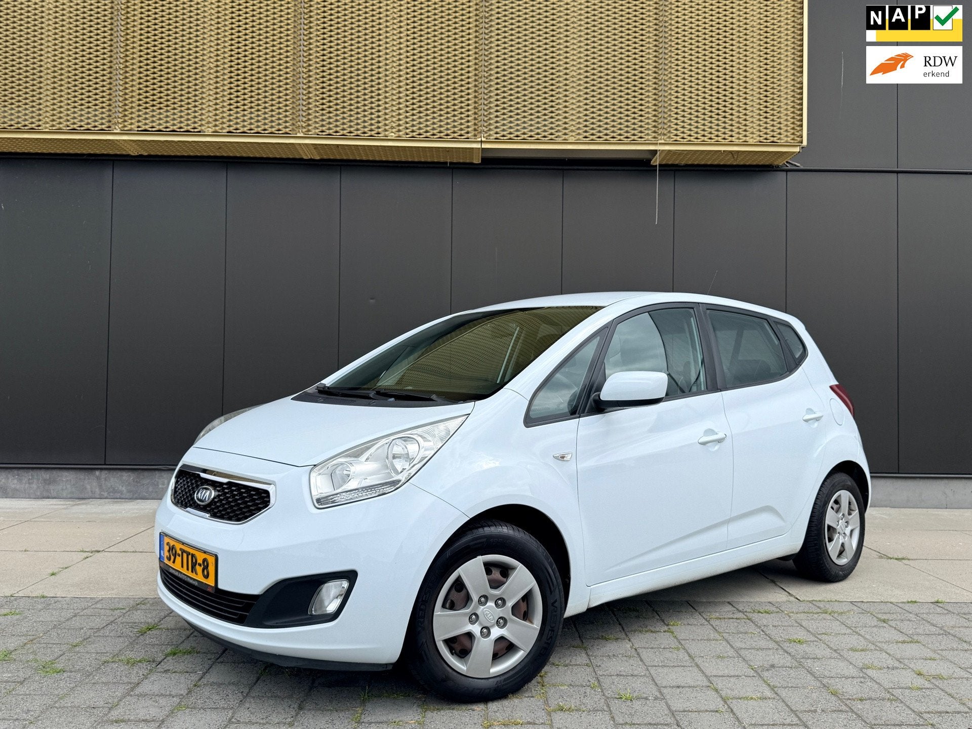 Kia Venga 1.4 CVVT Comfort Pack | Navi | Clima | Cruise | Ca, Auto's, Kia, Voorwielaandrijving, Euro 5, Stof, Gebruikt