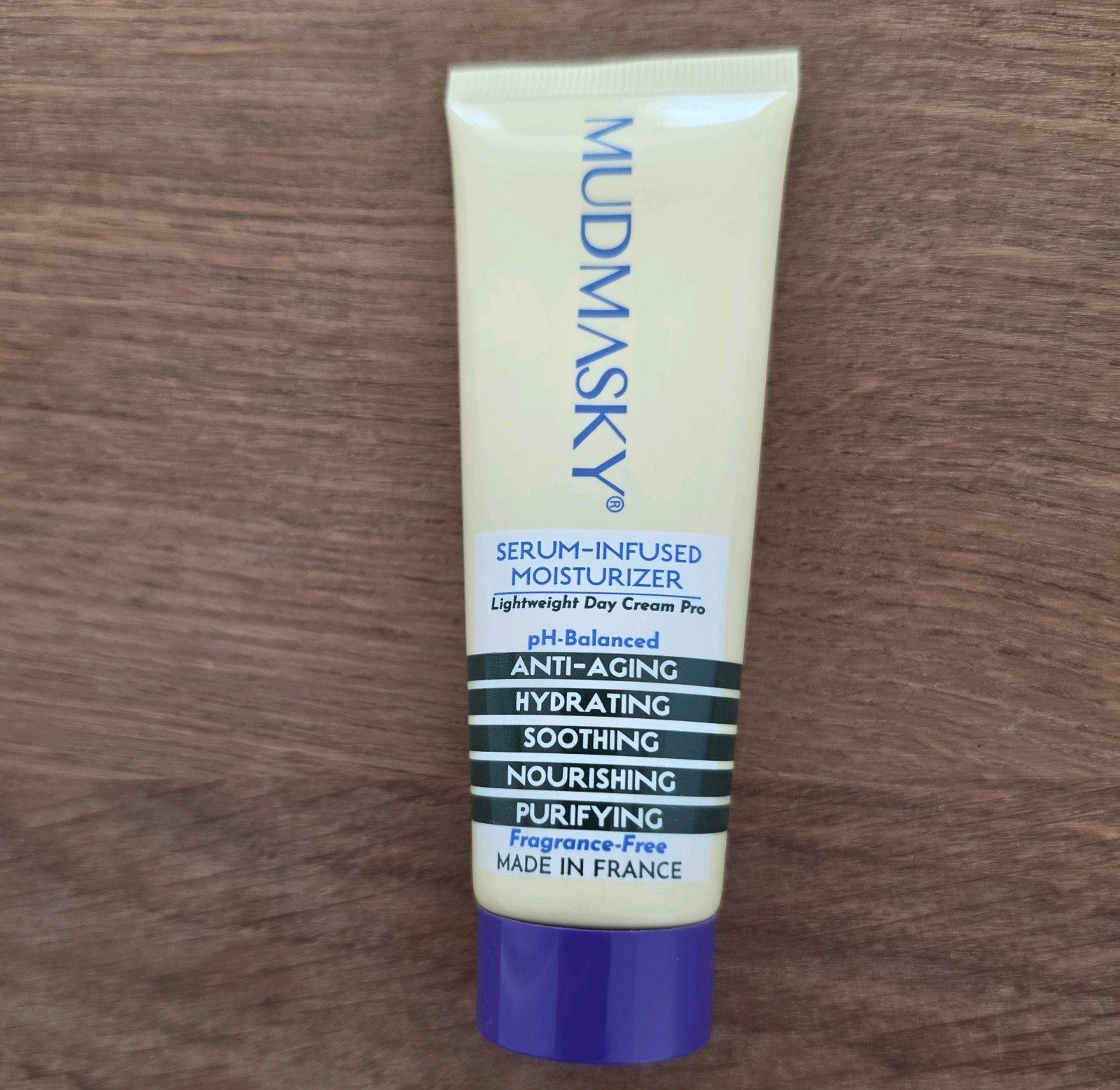 Nieuw! Mudmasky serum infused moisturizer., Sieraden, Tassen en Uiterlijk, Ophalen of Verzenden, Nieuw, Gehele gezicht
