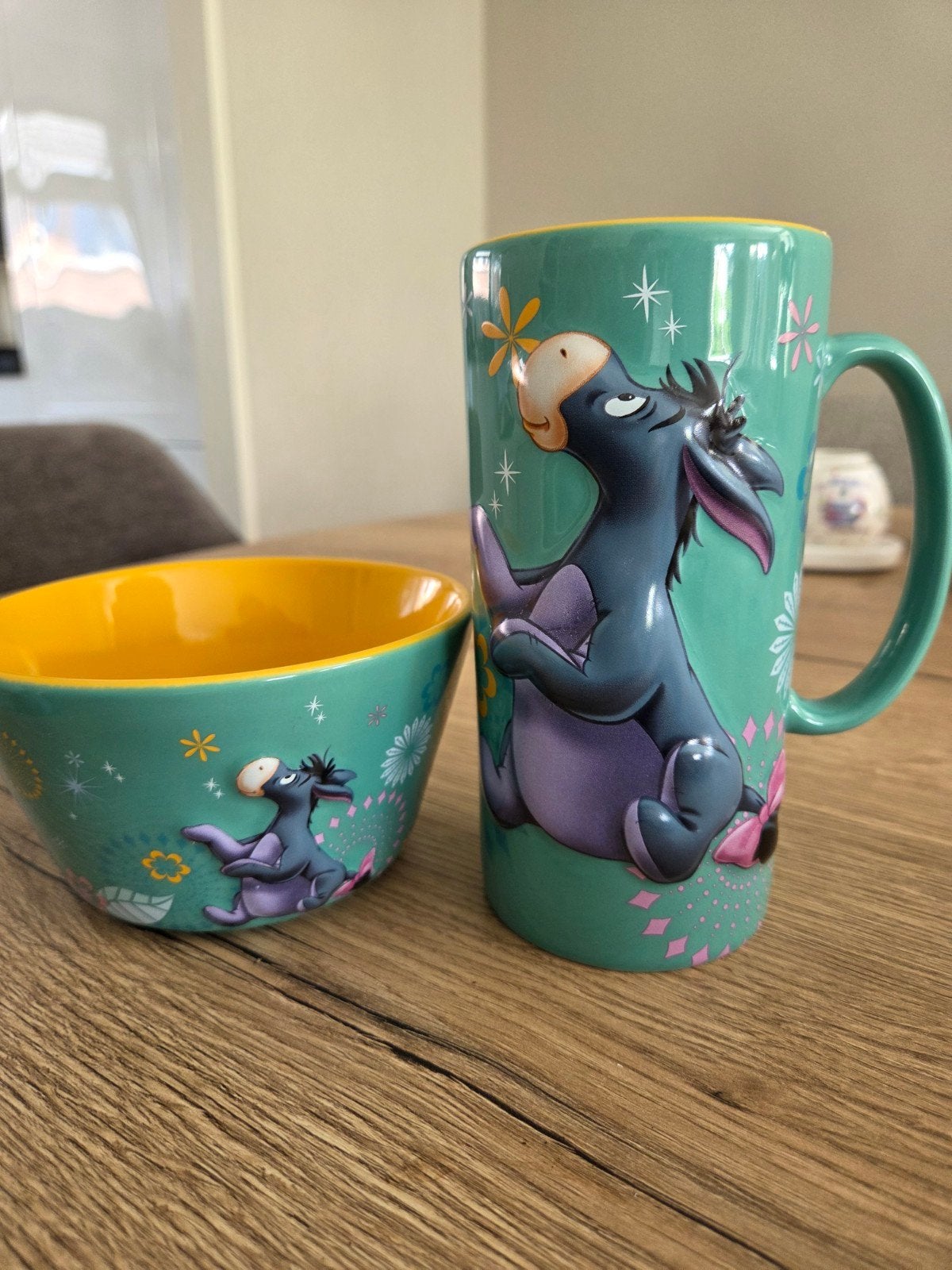 Exclusieve Bourrique Disney Iejoor Mok en Kom Set, Ophalen of Verzenden, Zo goed als nieuw, Overige stijlen, Kop(pen) en/of Schotel(s)
