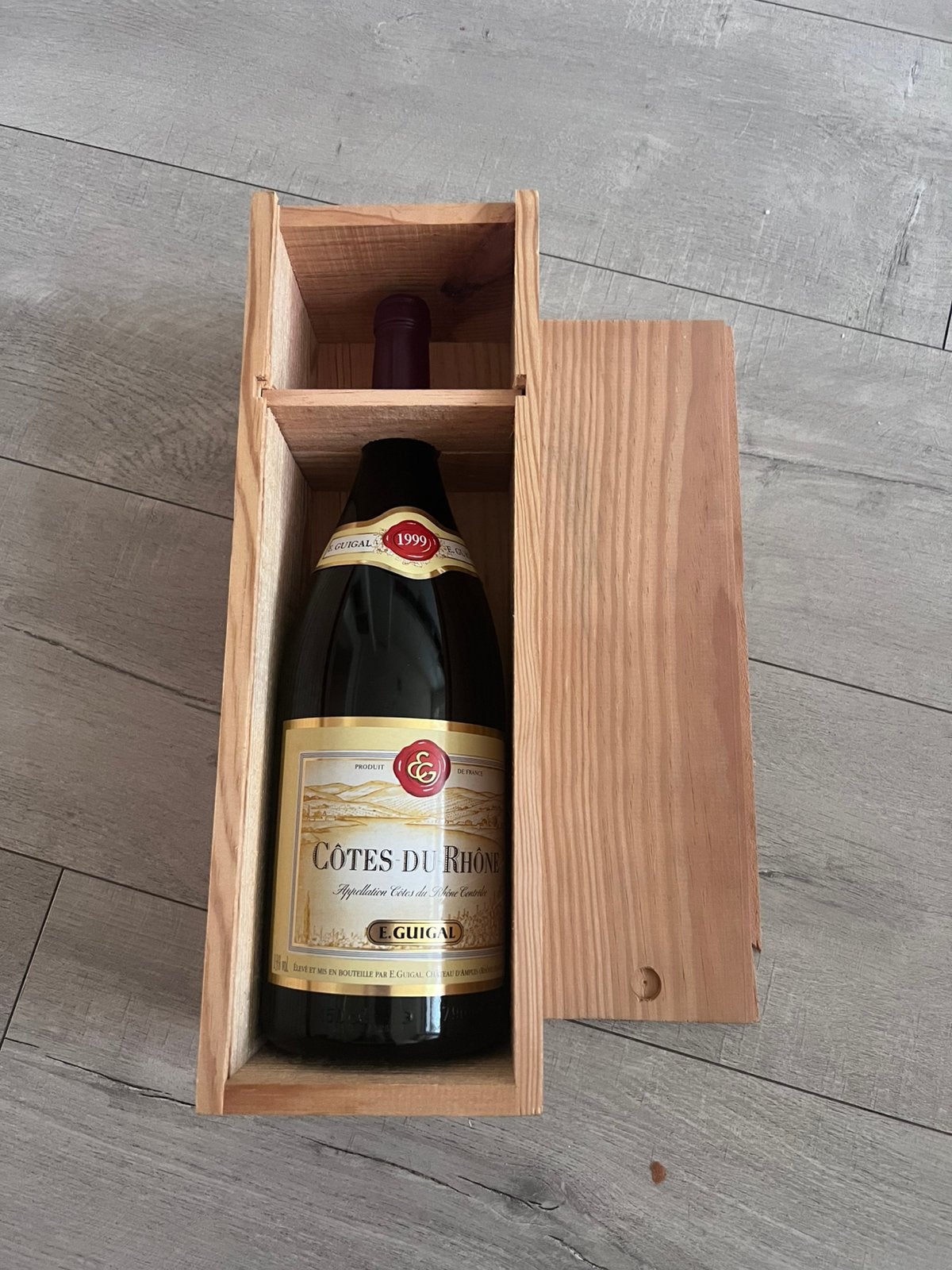 E. Guigal Côtes du Rhône 1999 Magnum (1,5 liter), Verzamelen, Wijnen, Ophalen, Frankrijk, Nieuw, Rode wijn