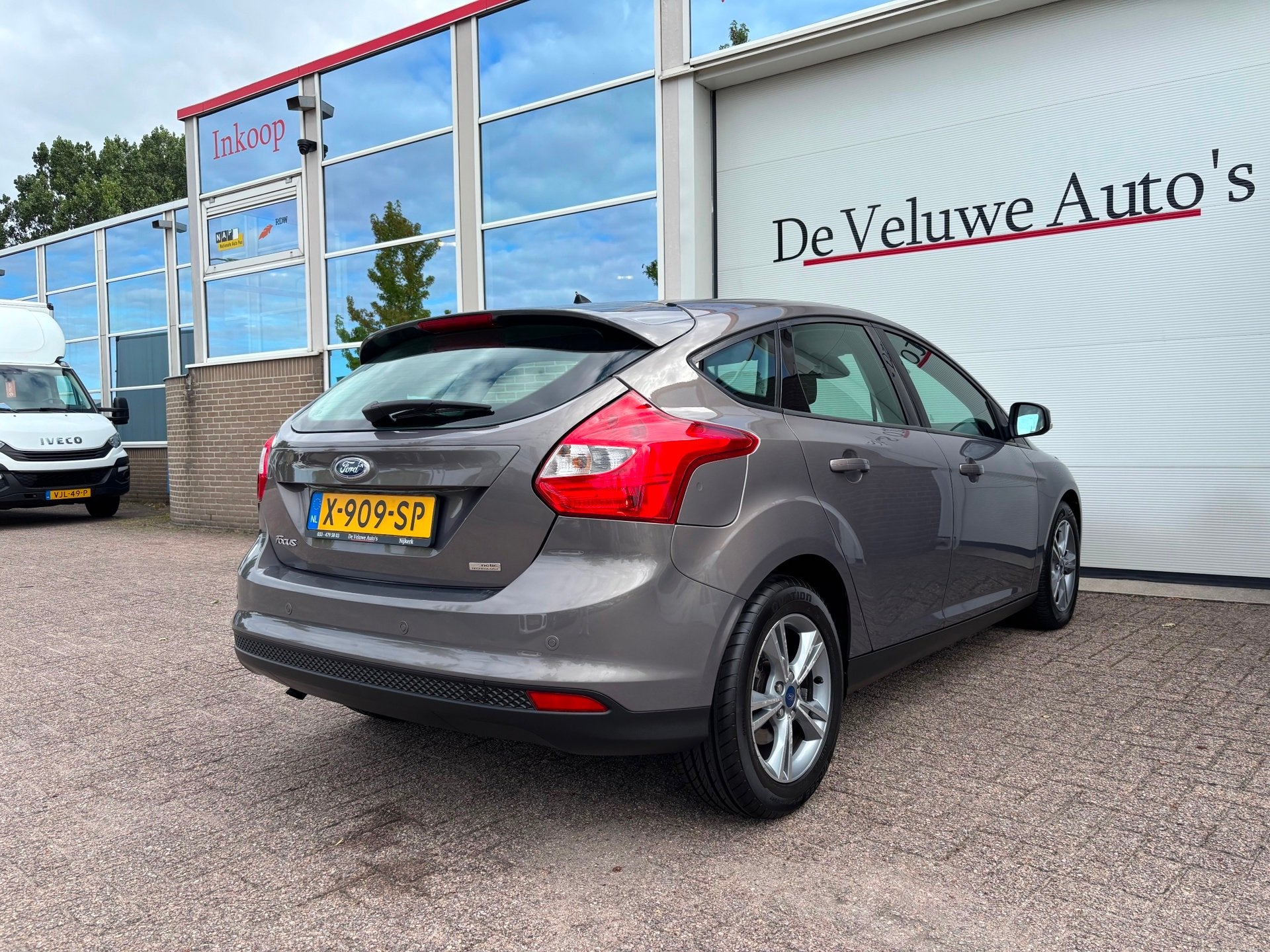 Ford Focus 1.0 EcoBoost Lease Titanium|Park Assistent|Clima|, Euro 5, Gebruikt, Bruin, Handgeschakeld