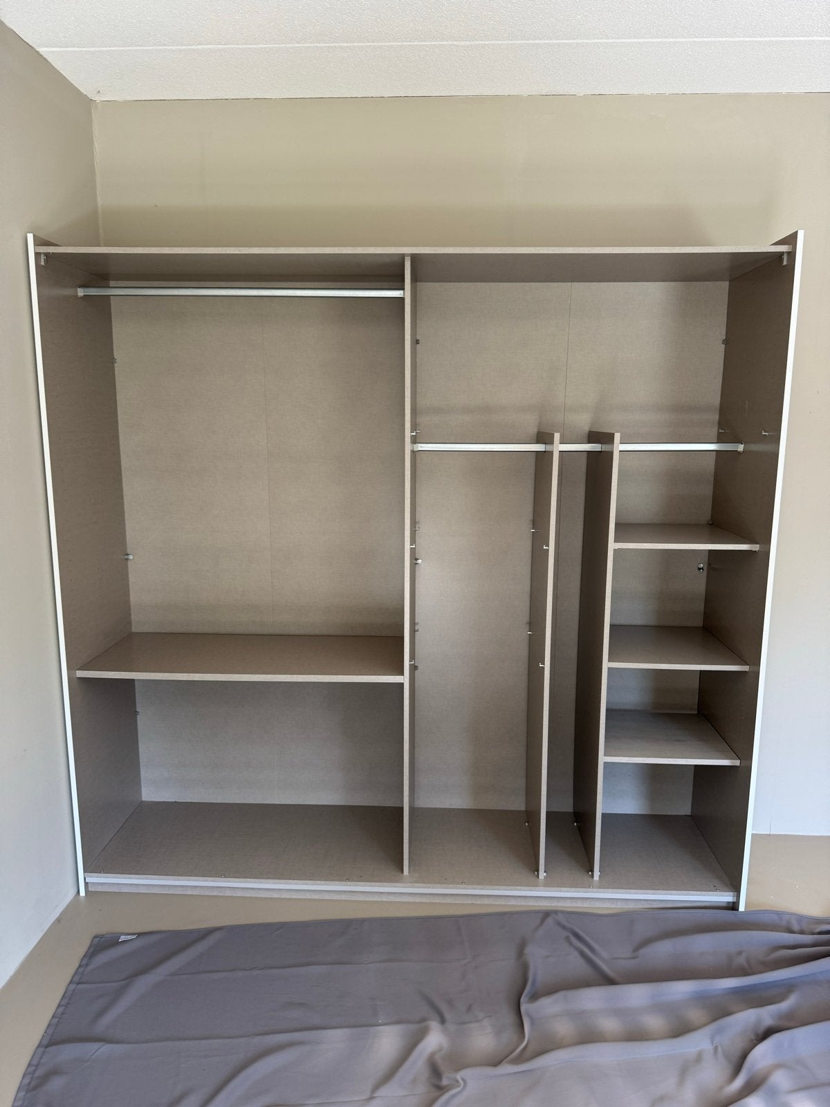 Kledingkast met schuifdeuren - 220x210cm - Wit/Glas, Ophalen, Gebruikt, 200 cm of meer, Glas