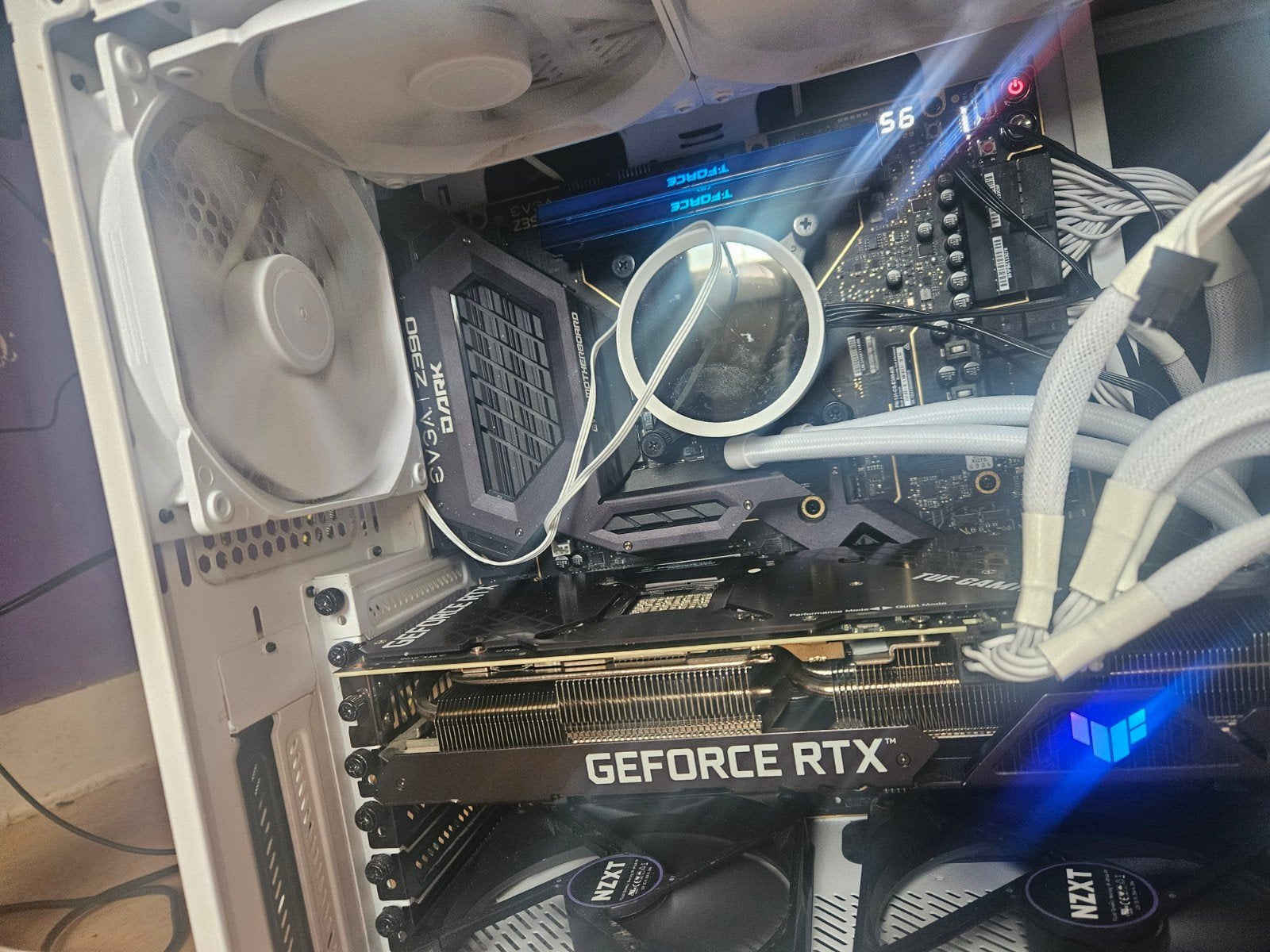EVGA Z390 DARK + Intel i9-9900K + 32GB Samsung B-Die CL14, Computers en Software, LGA 1151, DDR4, Ophalen of Verzenden, Zo goed als nieuw
