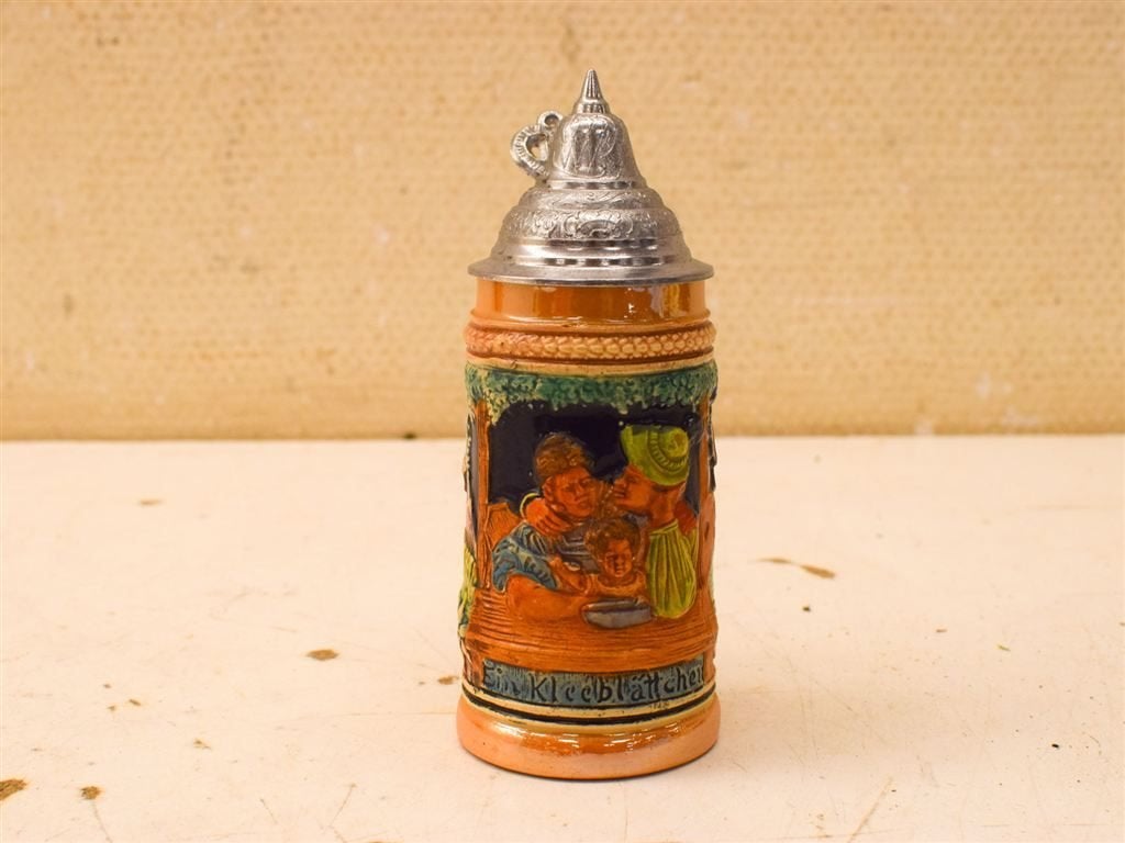 Kleine duitse bier pul 51975, Huis en Inrichting, Ophalen of Verzenden, Gebruikt, Aardewerk, Bord(en)
