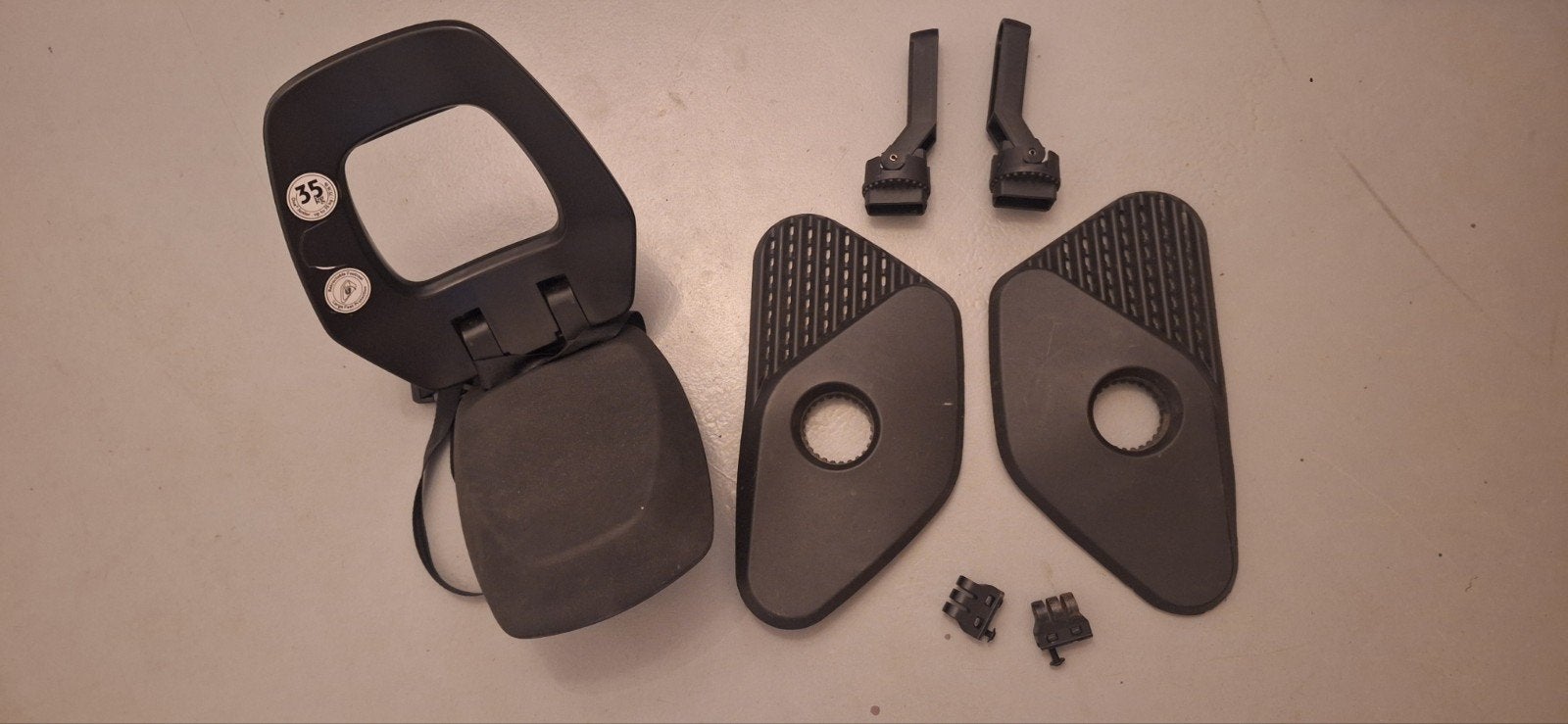 Bobike ONE Junior Achterzitje Zwart, Ophalen, Achterzitje, Voetsteuntjes, 22 t/m 36 kg
