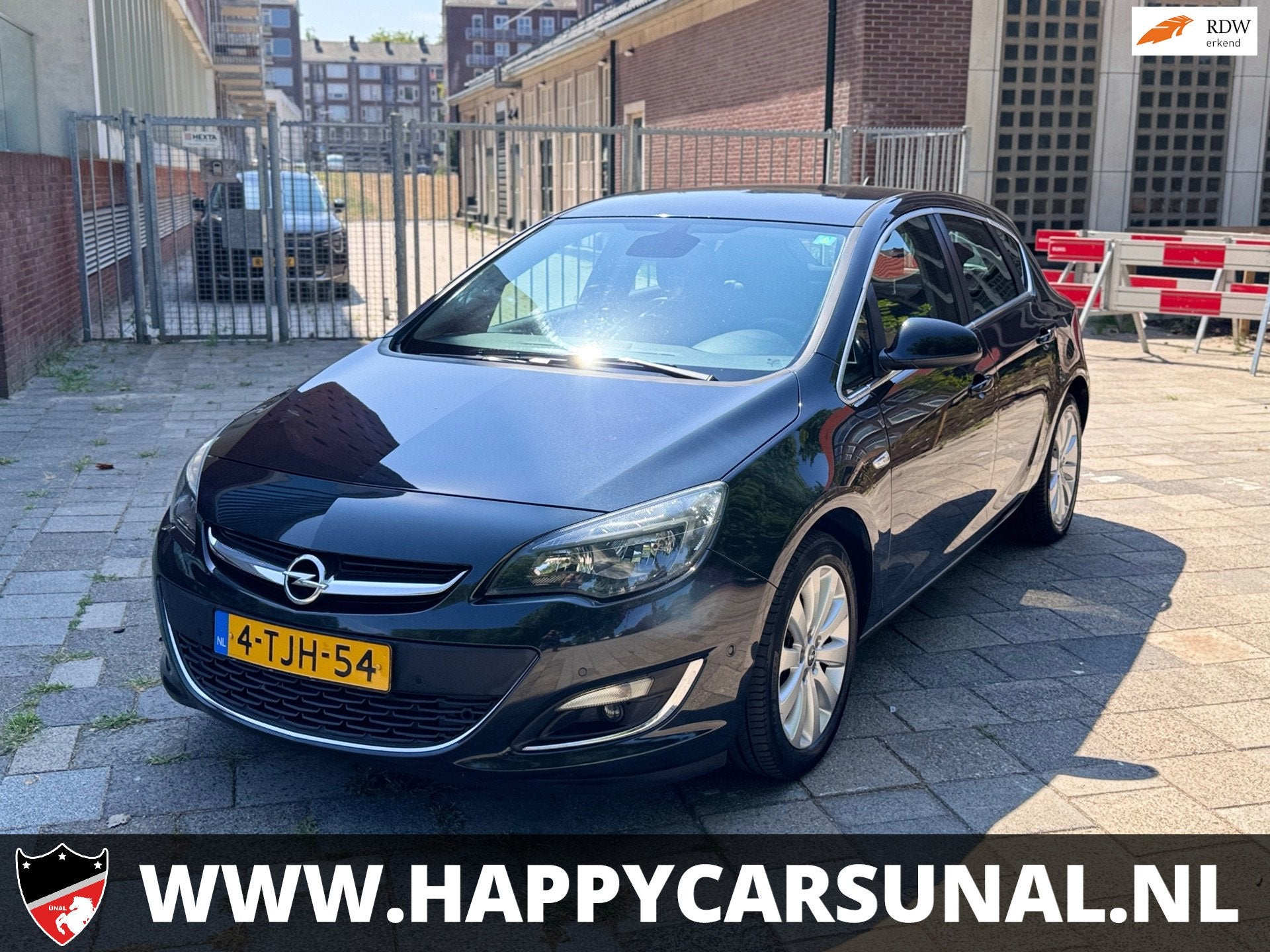 Opel Astra 1.4 Turbo Cosmo, AIRCO, NAVI, CAMERA, Nieuwe APK, Voorwielaandrijving, Gebruikt, 680 kg, 4 cilinders