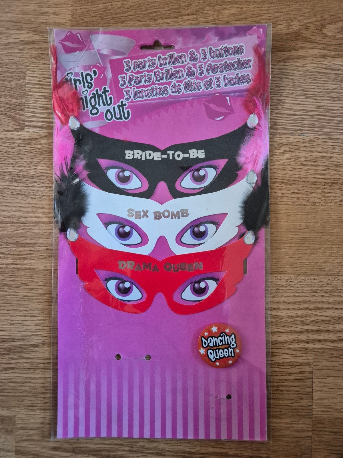 Girls Night Out feestset – 3 party maskers & 1 button, Ophalen of Verzenden, Nieuw