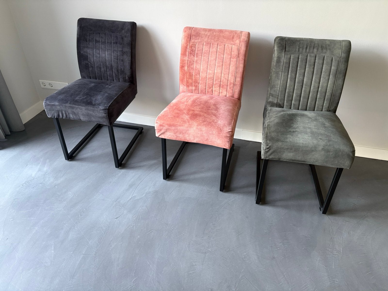 Set van 6 Fantastische Eetkamerstoelen in 3 Kleuren, Huis en Inrichting, Stoelen, Gebruikt, Vijf, Zes of meer stoelen, Stof, Overige kleuren