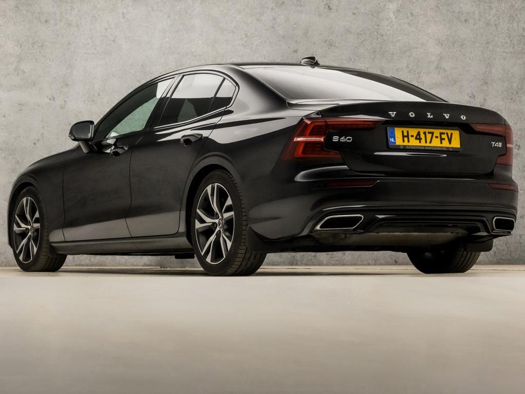 Volvo S60 2.0 T4 R-Design 190Pk Automaat (VIRTUAL COCKPIT, A, 12 maanden, 15 km/l, S60, Zwart