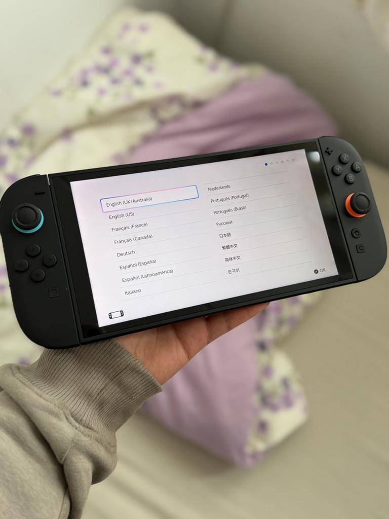 nieuwe Nintendo Switch 2 met scherm, Ophalen of Verzenden, Zo goed als nieuw, Zwart, 128 GB