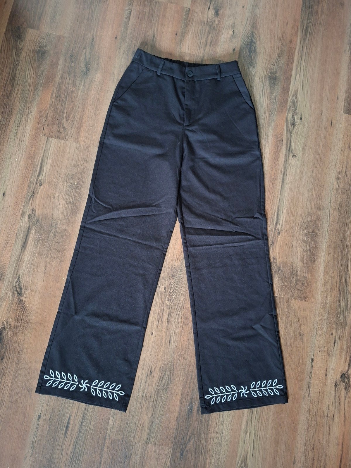 Unika Paris zwarte broek met borduursel - Maat M, Zwart, Ophalen of Verzenden, Zo goed als nieuw, Lang