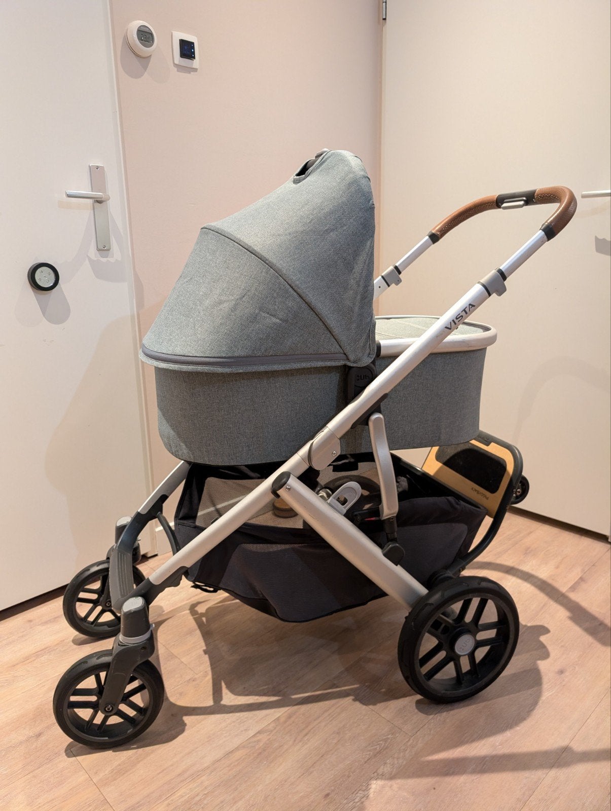 Uppababy Vista V2 | Grijs | Compleet met veel accessoires, Kinderen en Baby's, Gebruikt, Duowagen, Combiwagen, Ophalen