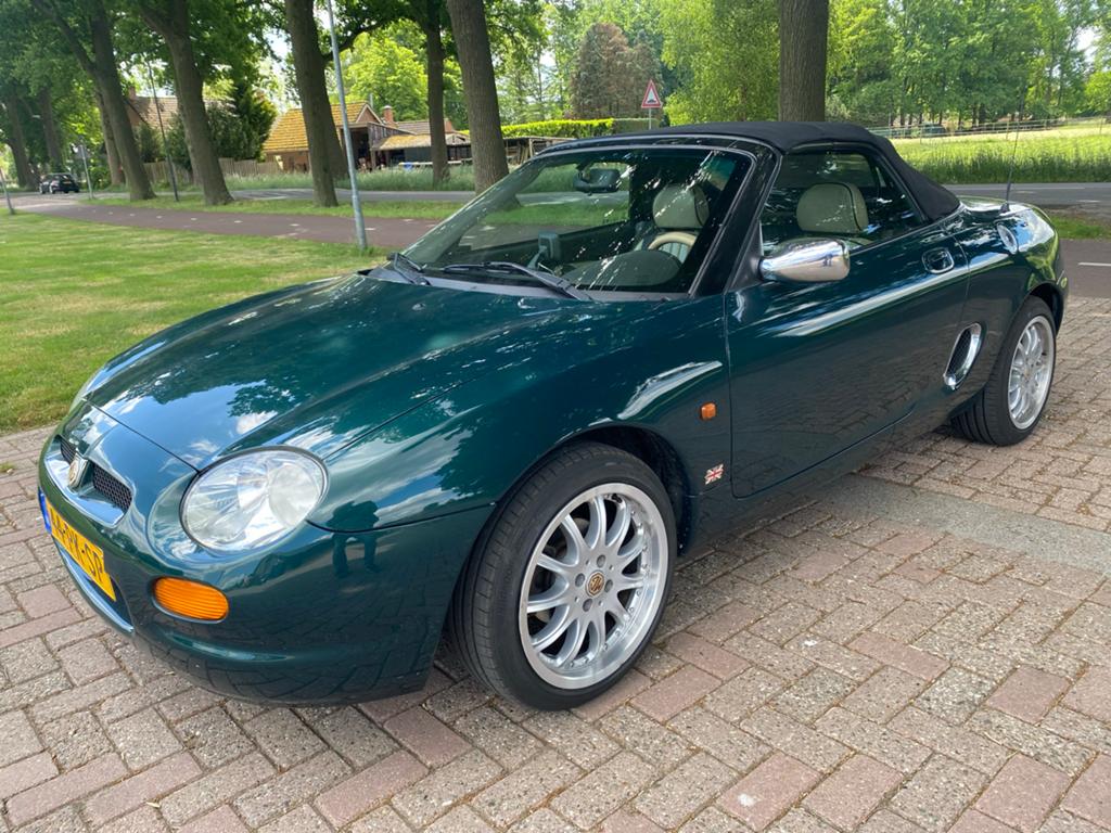 MG F 1.8 I 1999 Racing green. Nieuwe APK, Km 124407., Auto's, MG, Achterwielaandrijving, Beige, 4 cilinders, Cabriolet
