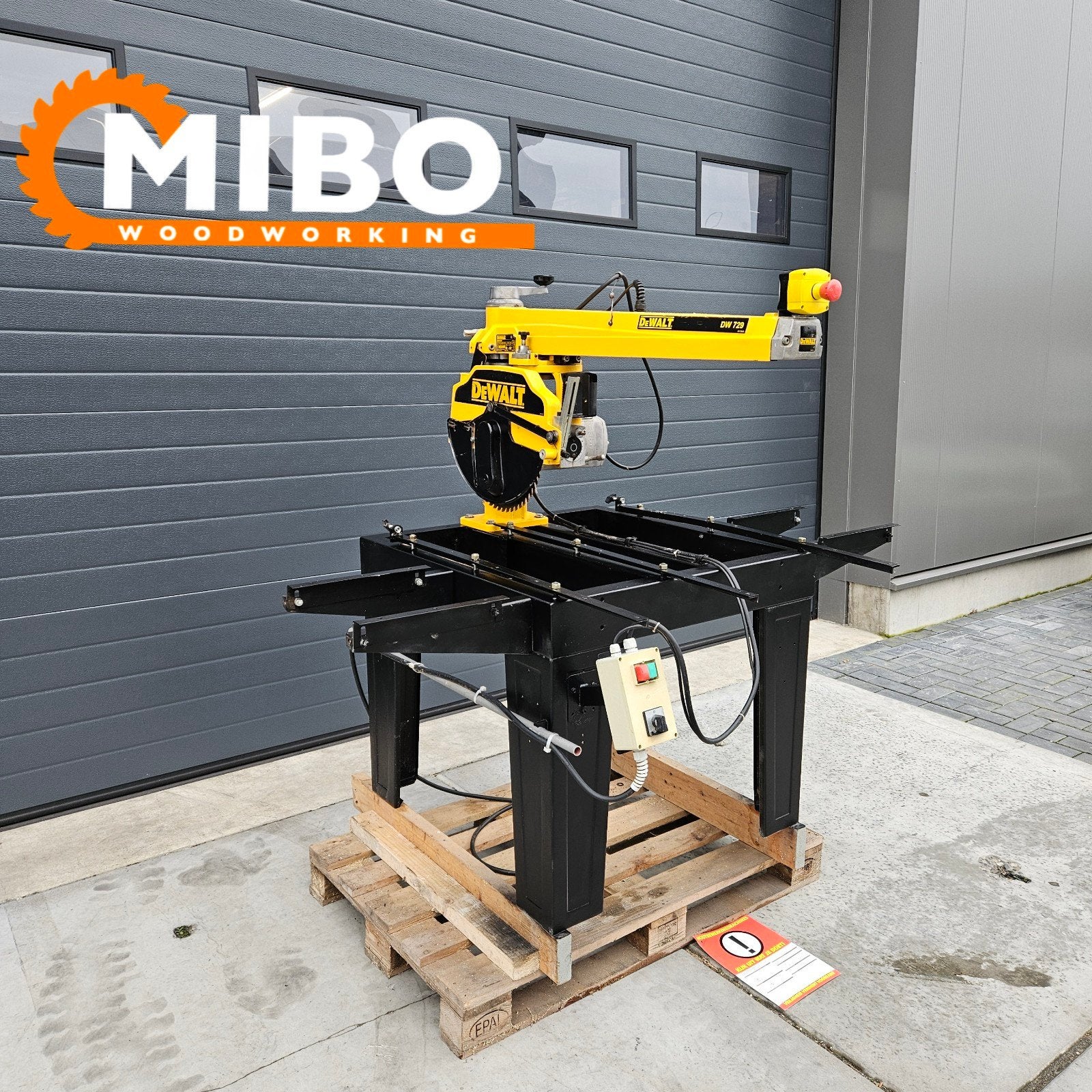 Dewalt dw729 radiaalzaag afkortzaag *** Nieuwstaat, 70 mm of meer, Ophalen of Verzenden, Zo goed als nieuw, Dewalt elu graule harwi maggi stromab omga